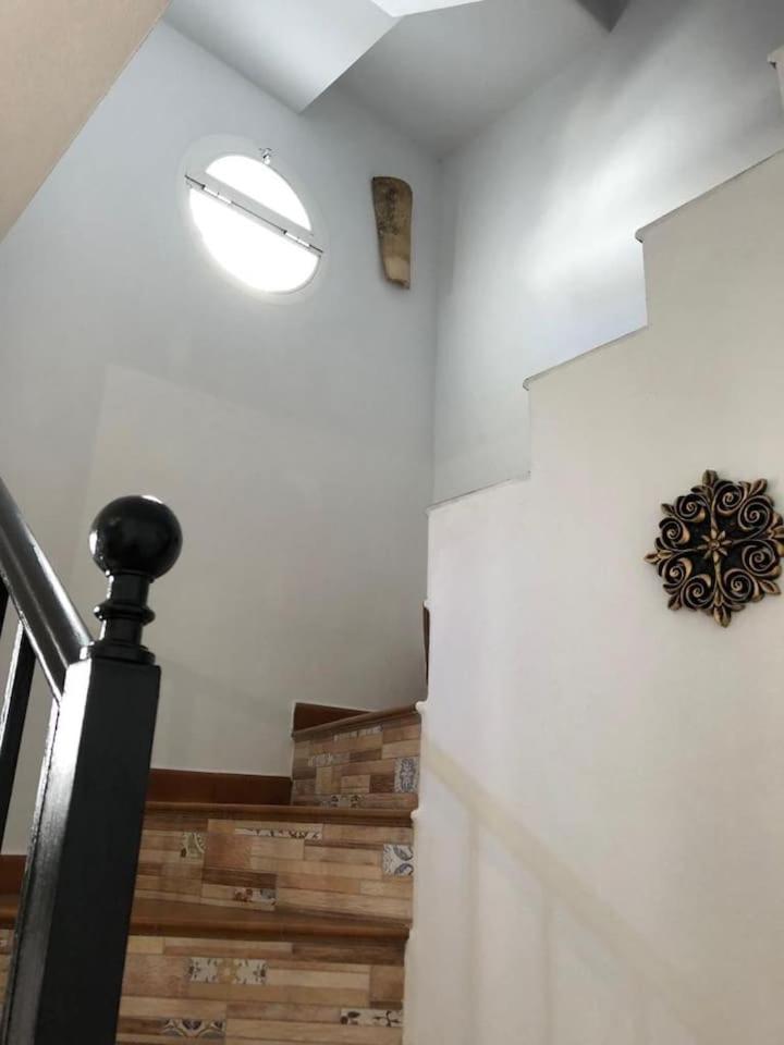 Three-Bedroom House photo 3