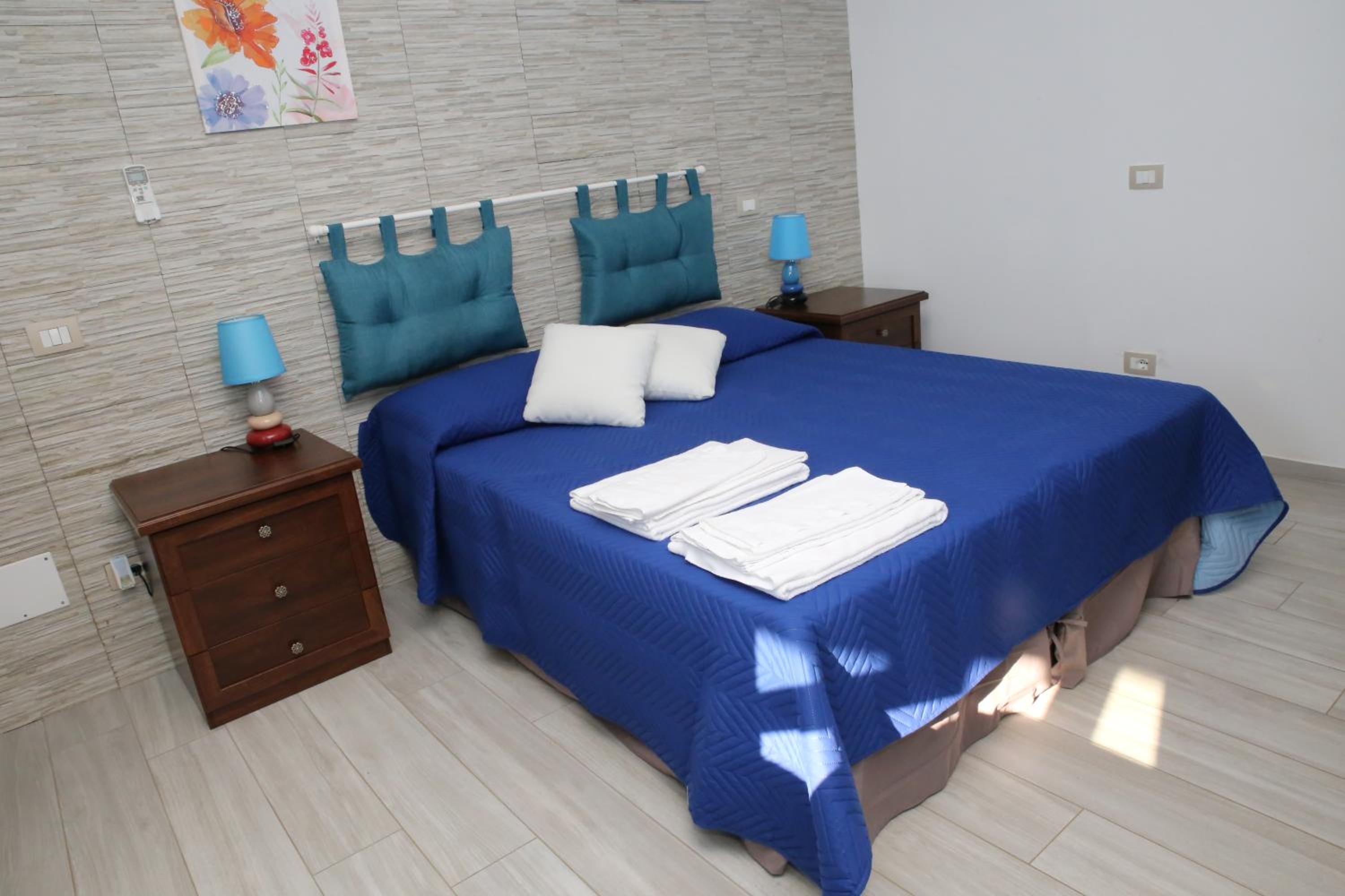 Deluxe Double Room with Garden View photo 2