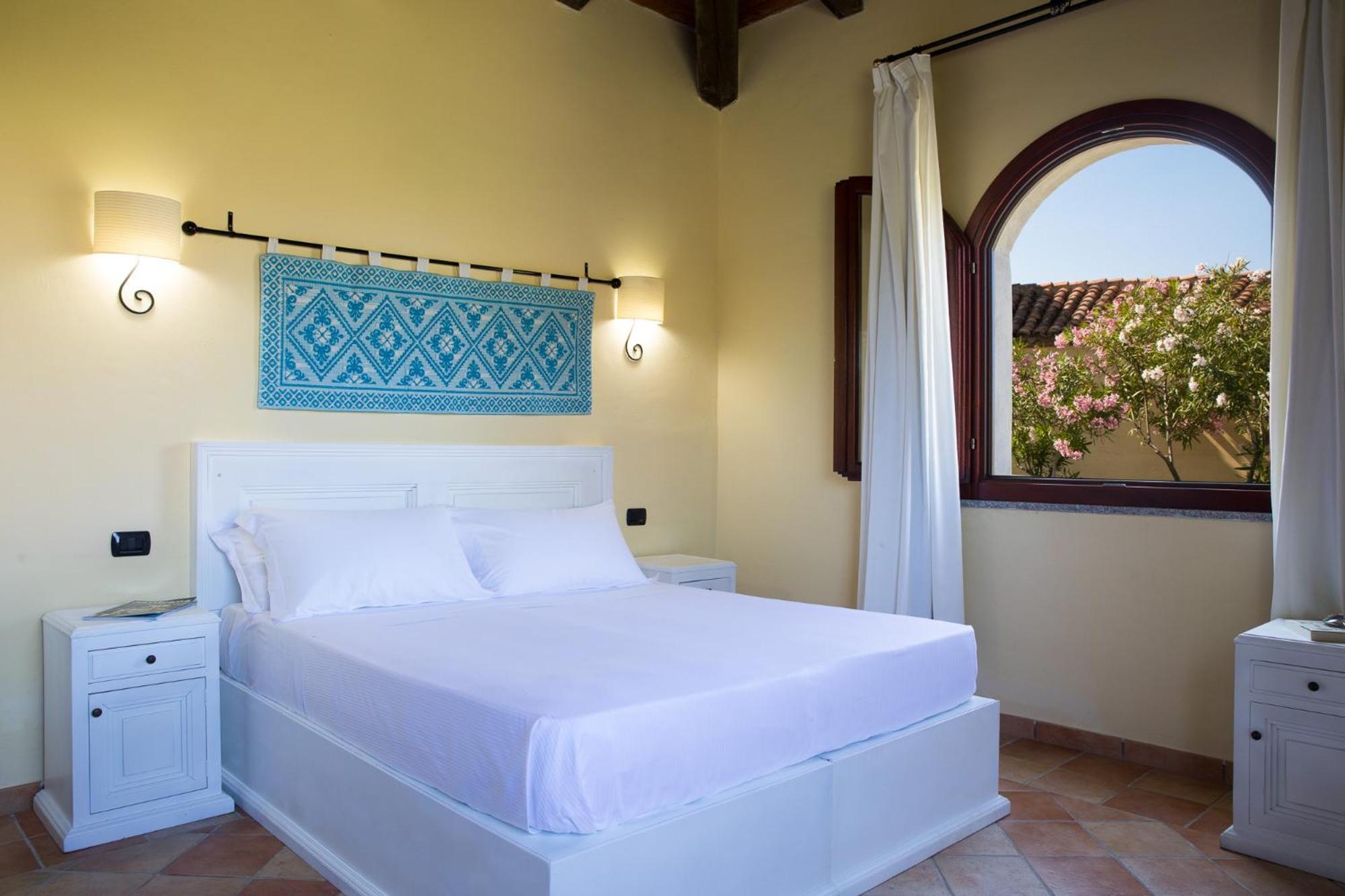 Superior Double or Twin Room photo 3