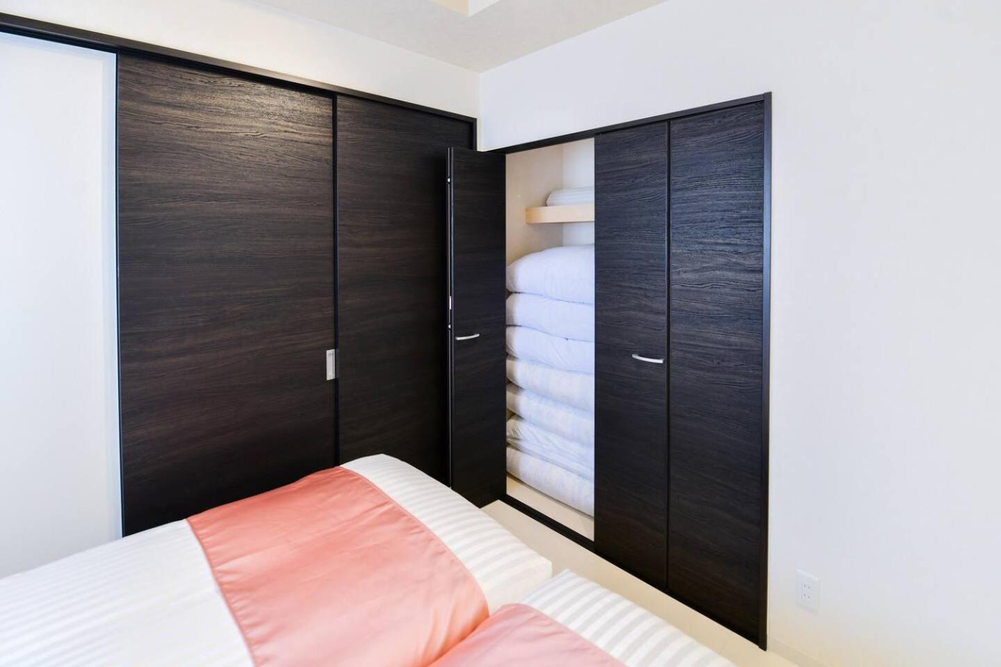 One-Bedroom Apartment - Photo 4