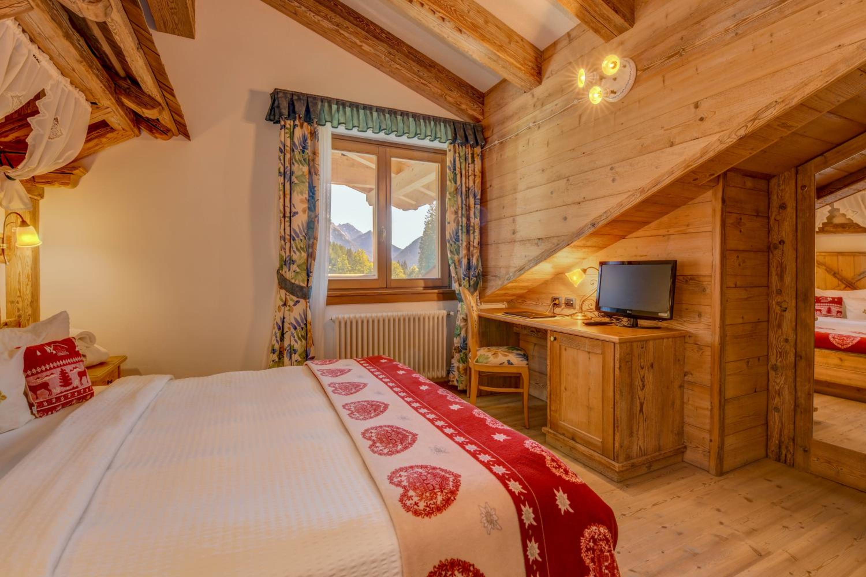 Suite photo 1