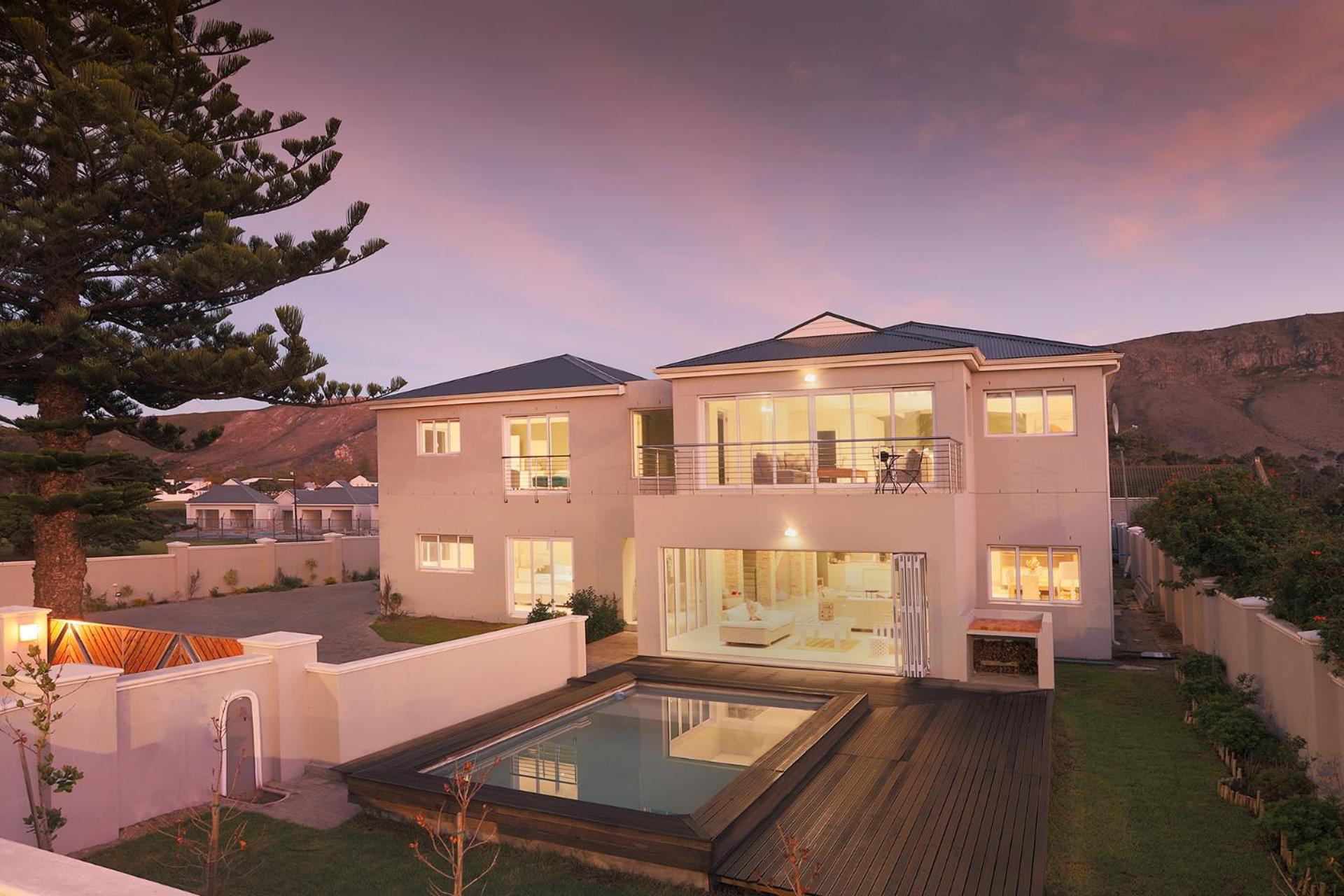 Vacation Home photo 2