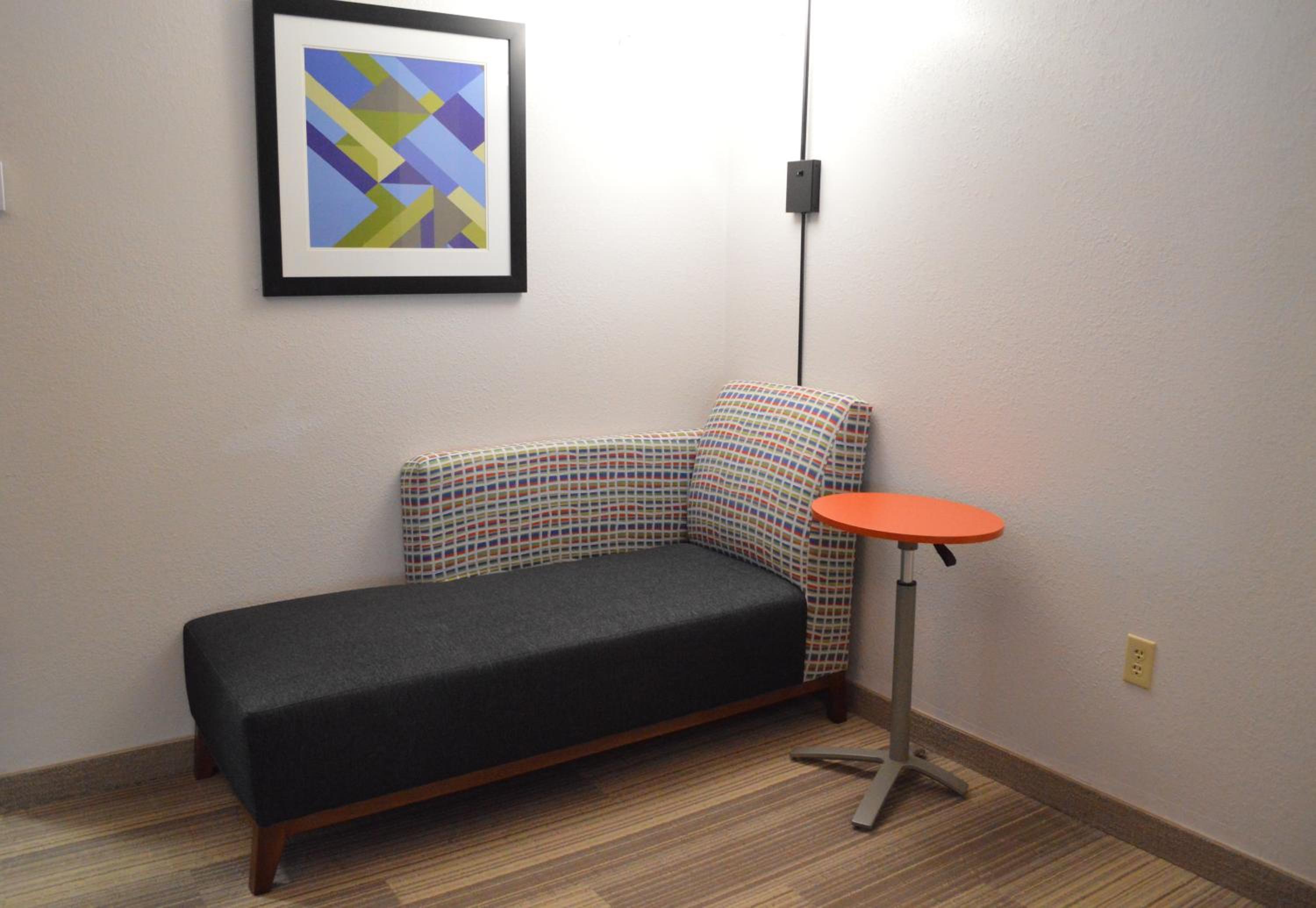 Standard King Room - Photo 4