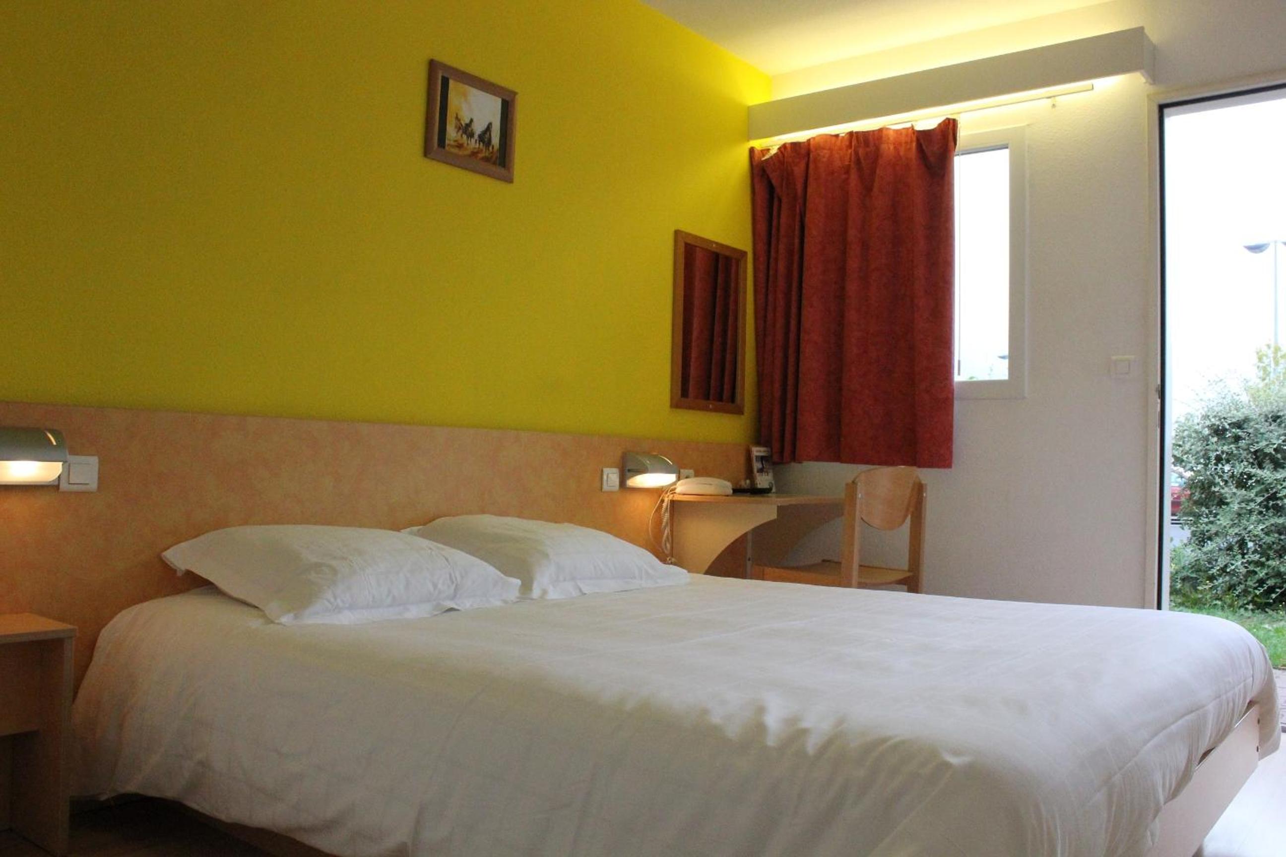 Double Room - Photo 2