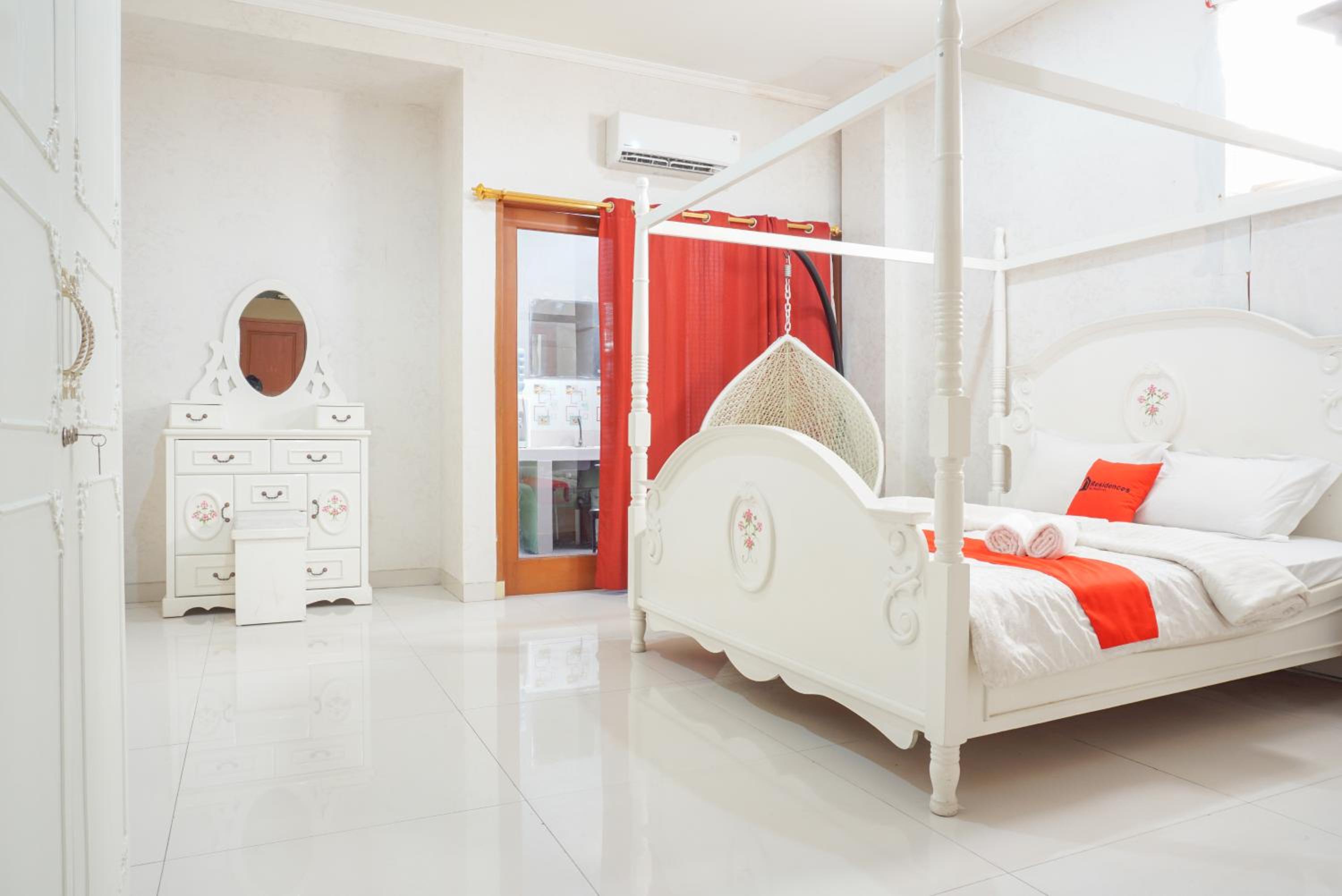 Deluxe Room - Photo 2