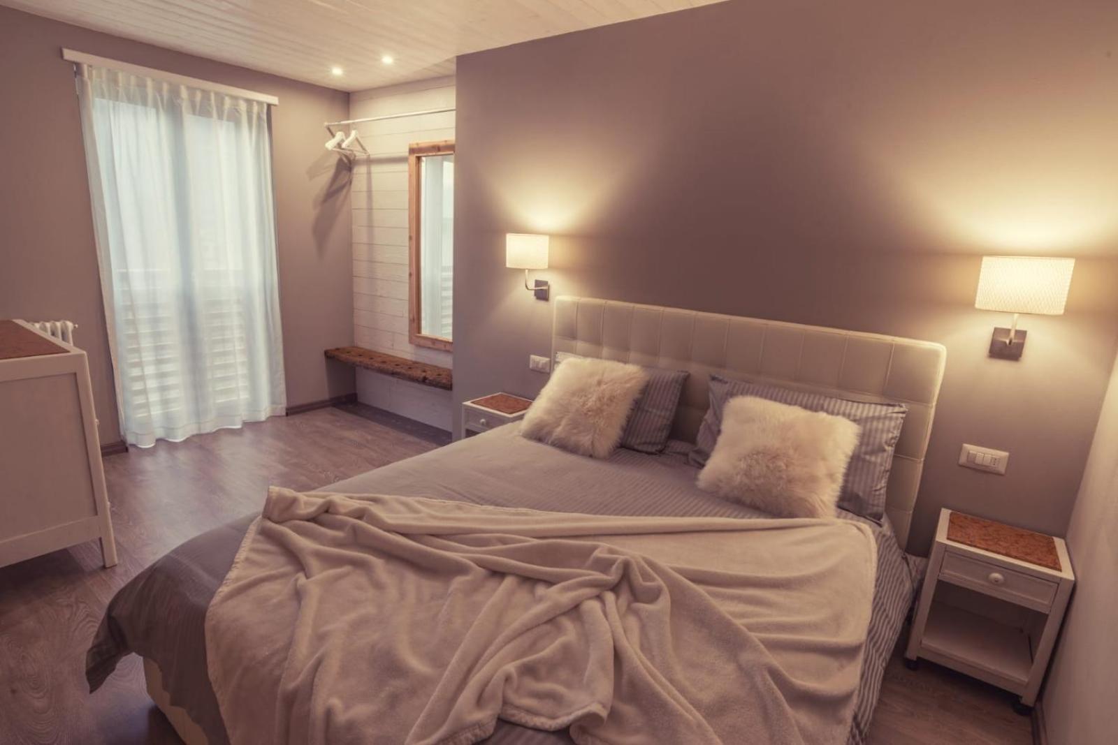 Deluxe Apartment with Garden View