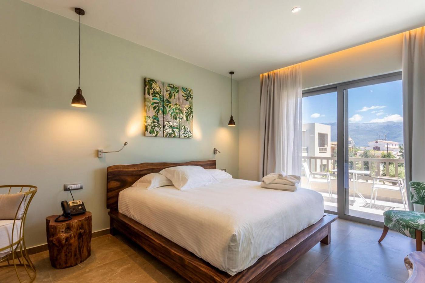 Superior Double or Twin Room with Garden View photo 2