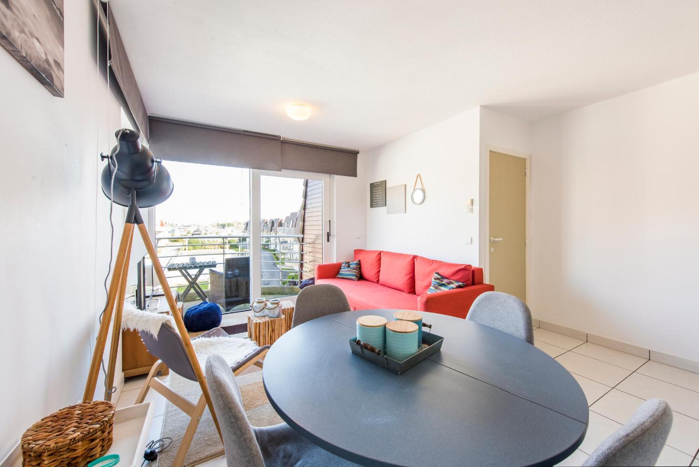 One-Bedroom Apartment - Photo 1
