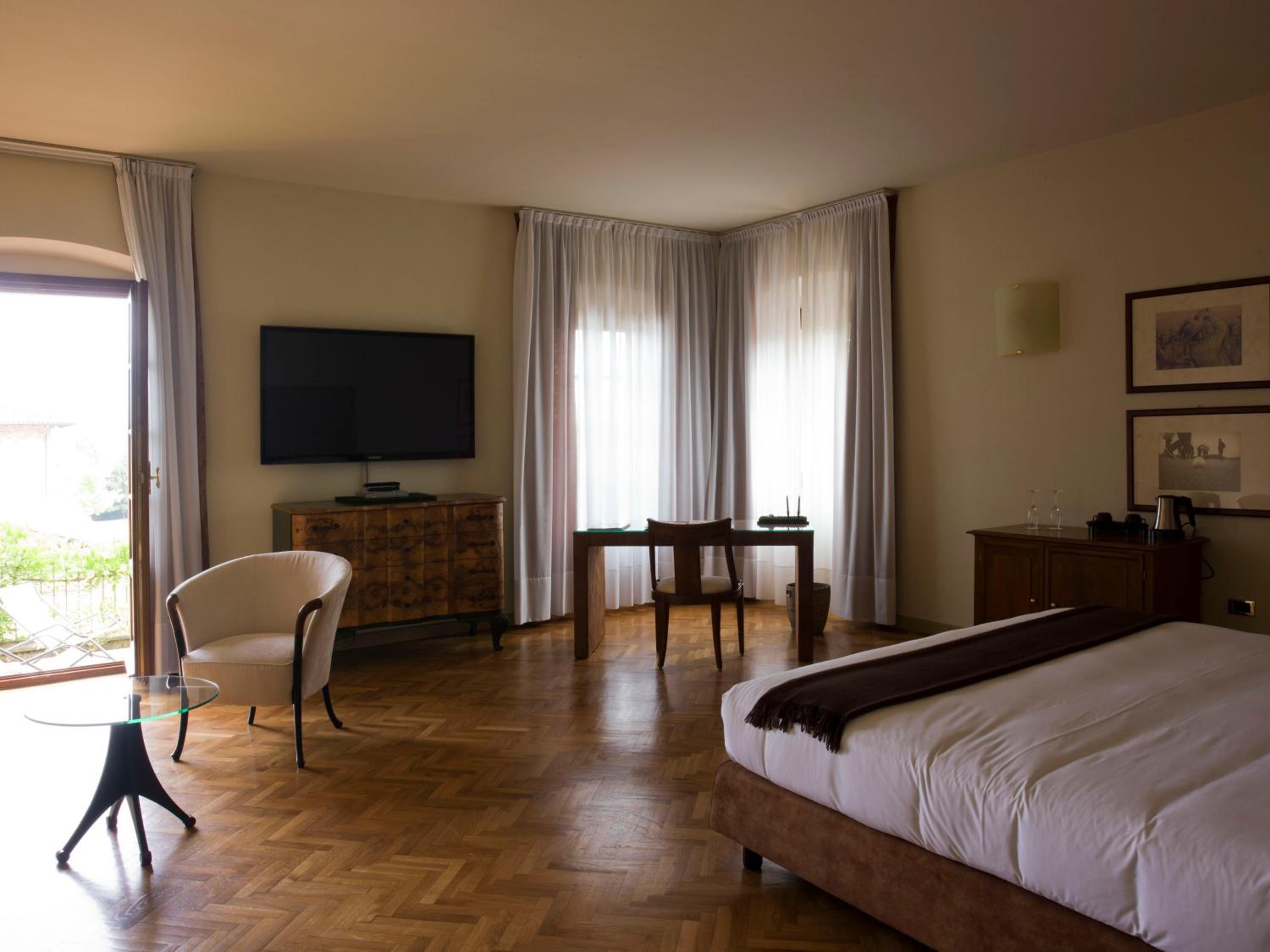 Junior Suite with Terrace