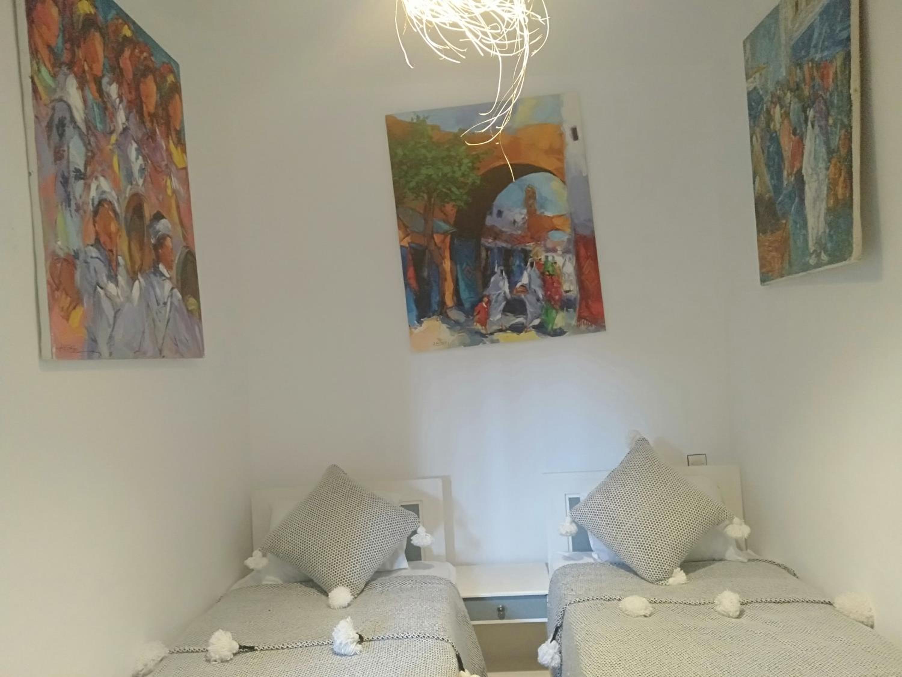 Three-Bedroom Apartment - Photo 25