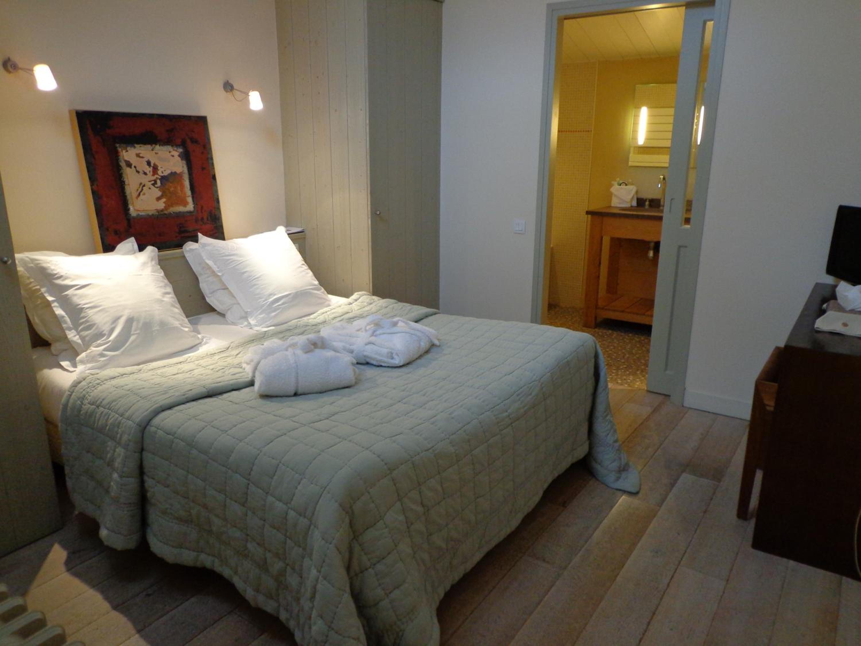 Duplex Suite with Garden View photo 3