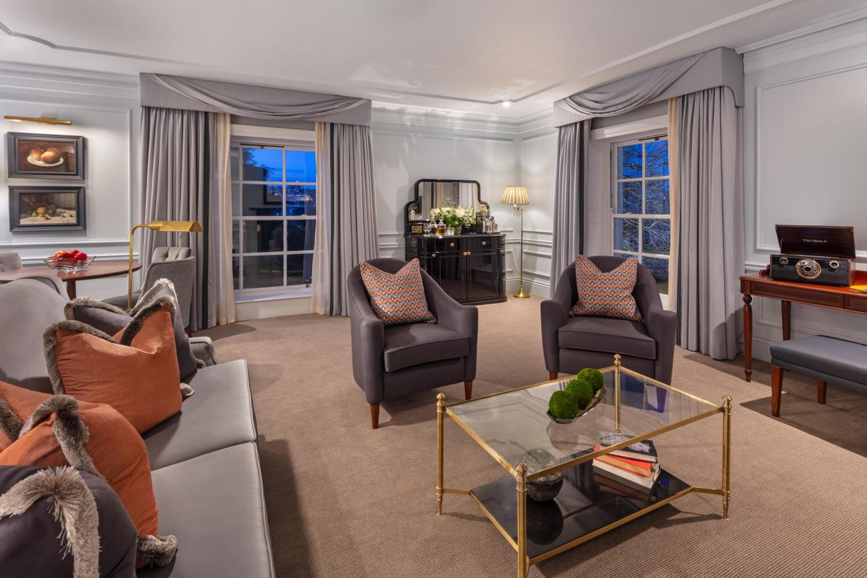Presidential Suite thumbnail 5