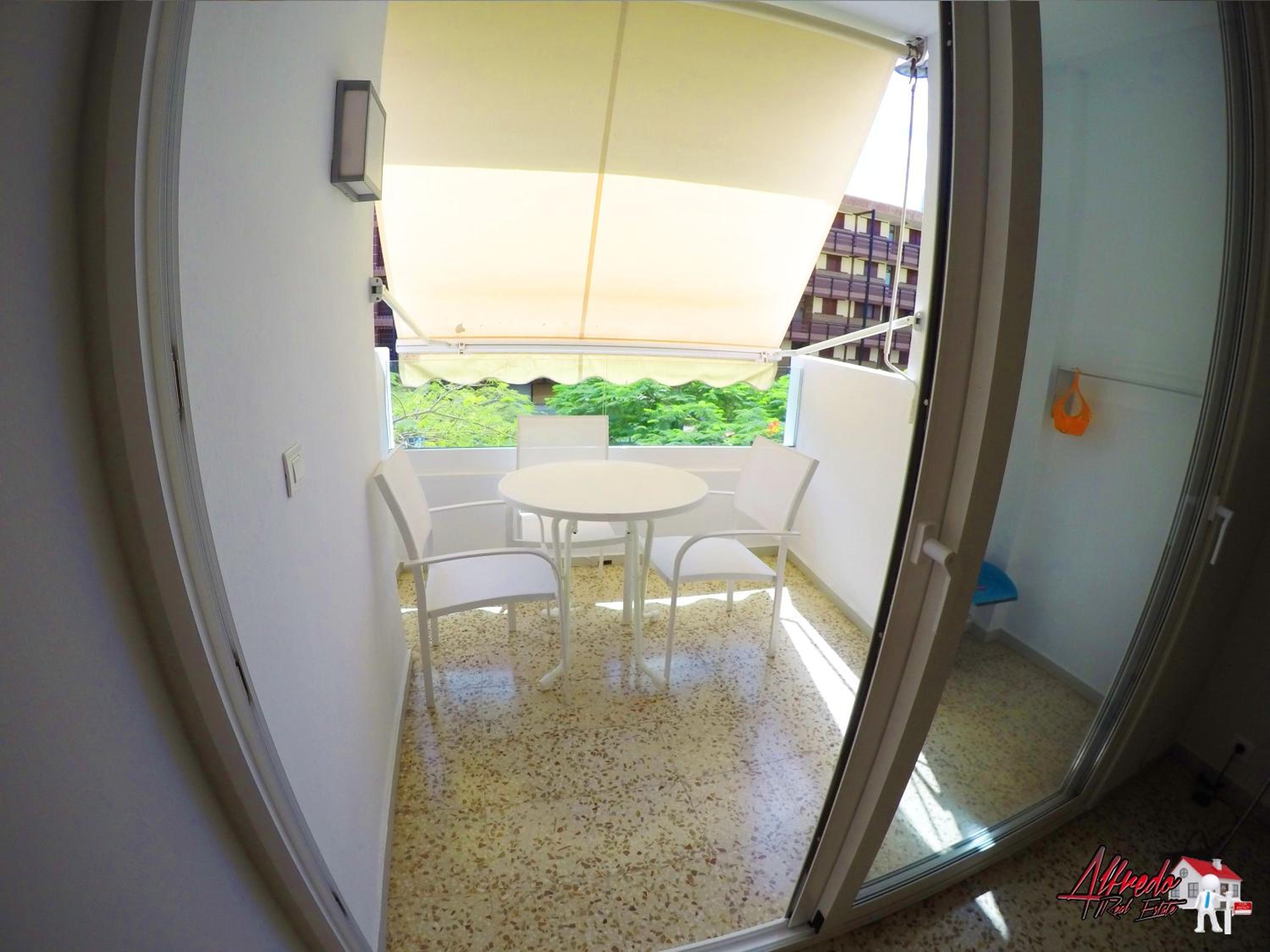 Apartamento con Terraza