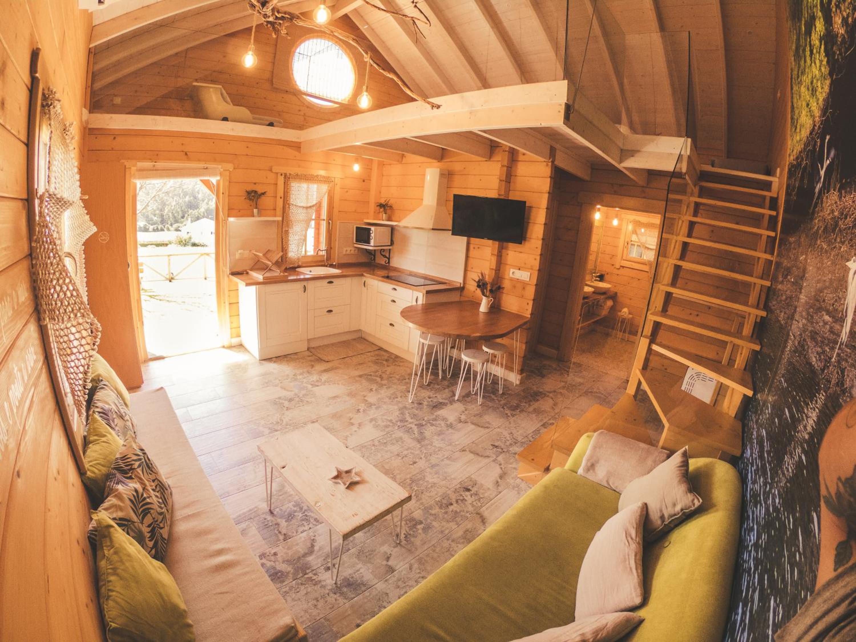 Cottage with Garden View - Photo 17