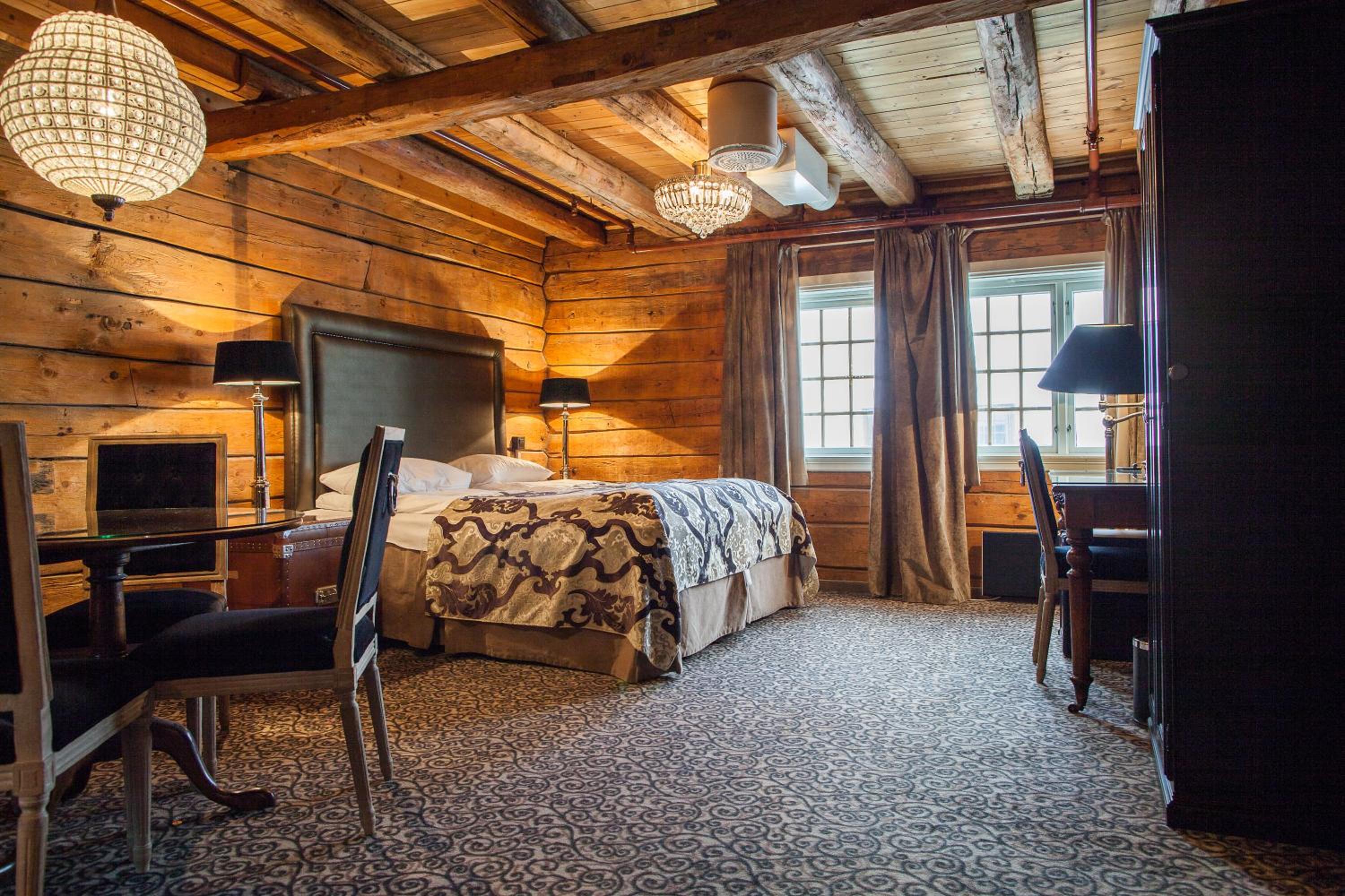 Suite photo 1