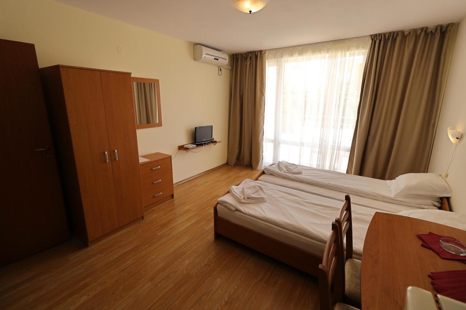 Studio with Balcony