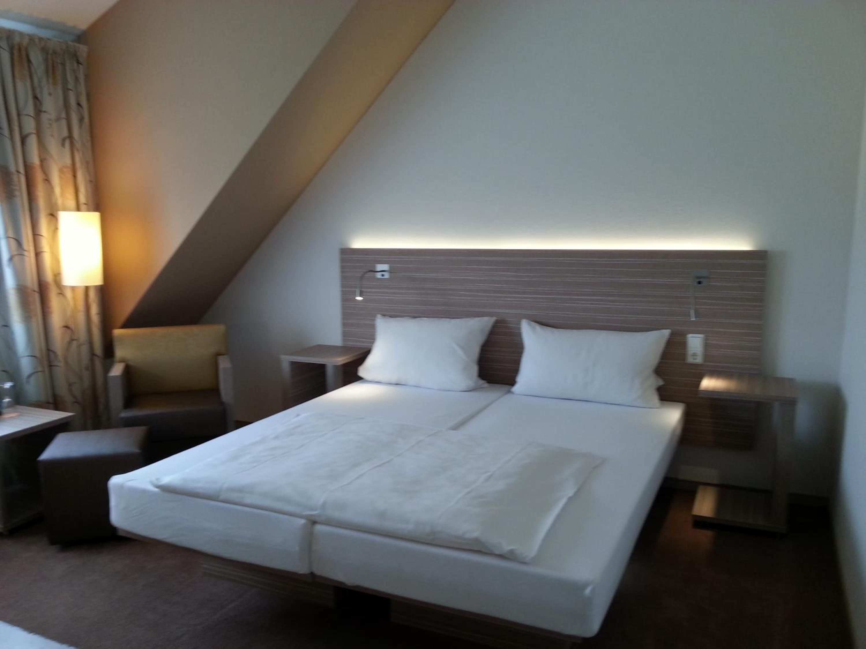 Double Room - Photo 4