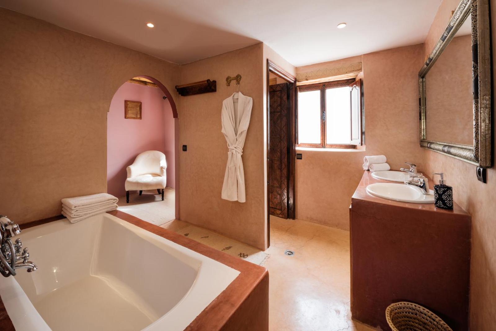 Standard Double or Twin Room photo 1