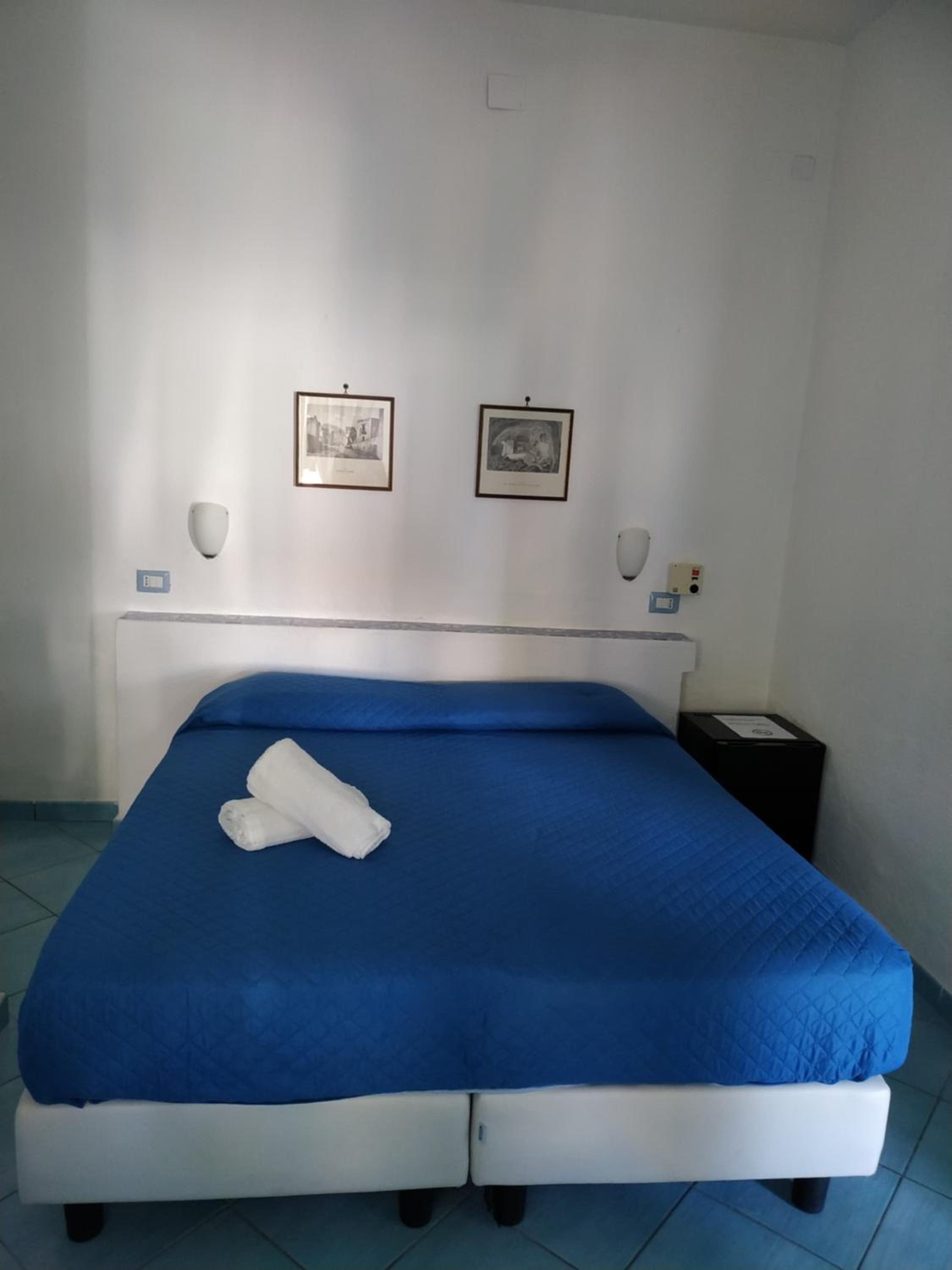 Double or Twin Room photo 3