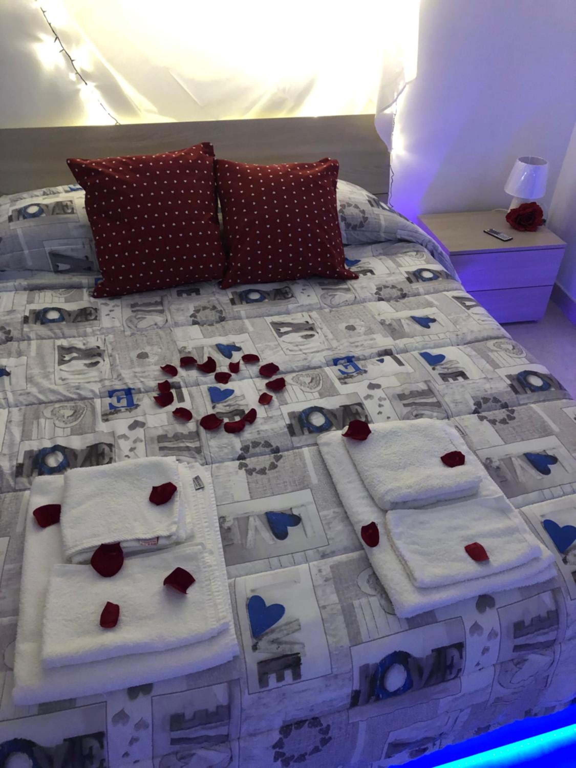 Quadruple Room with Private Bathroom photo 1