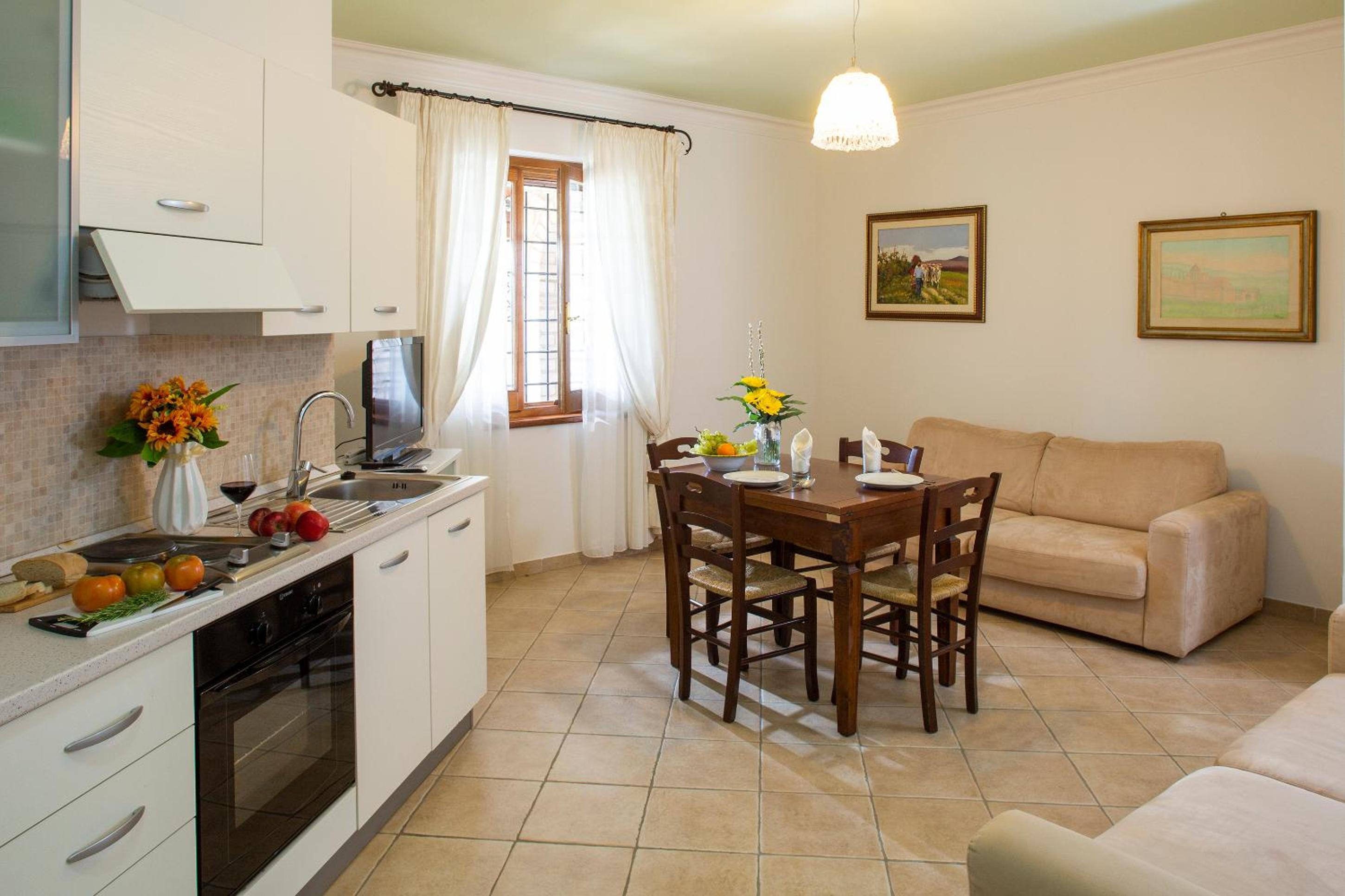 Deluxe Apartment - Photo 2