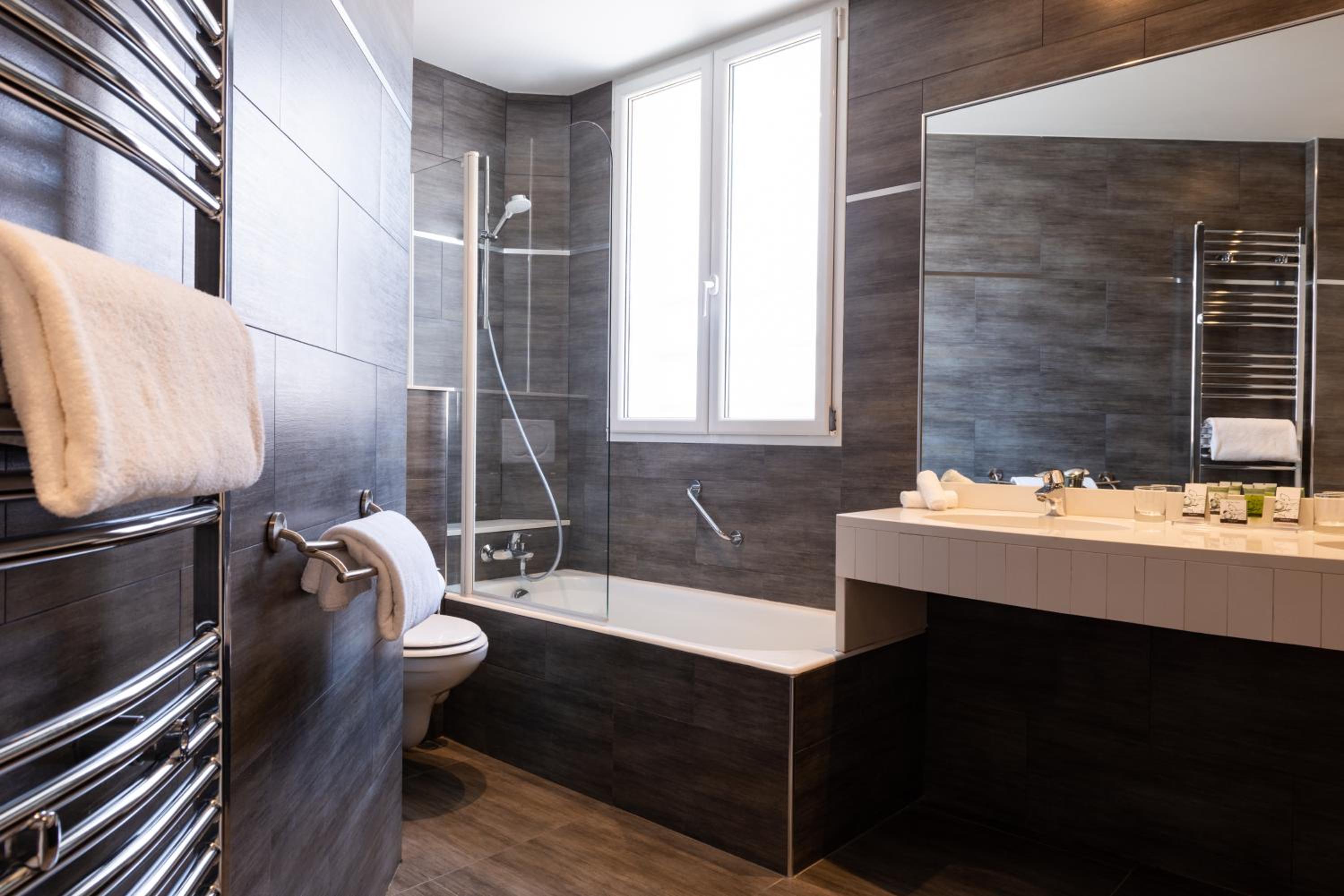 Superior Double or Twin Room - Photo 2