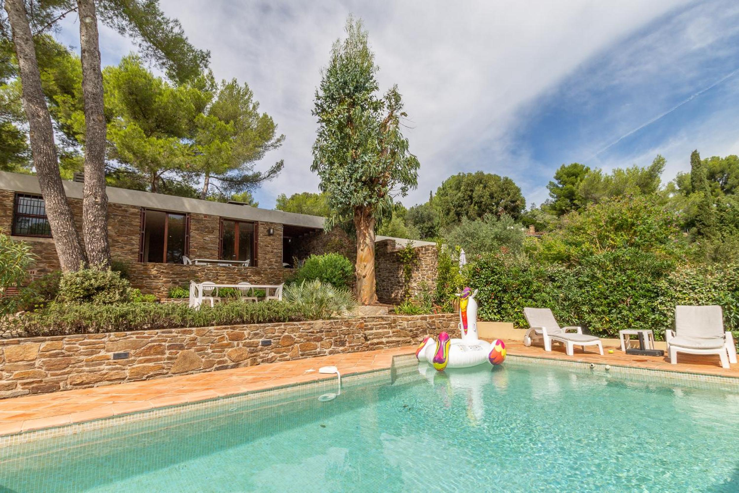 Villa with Private Pool photo 1