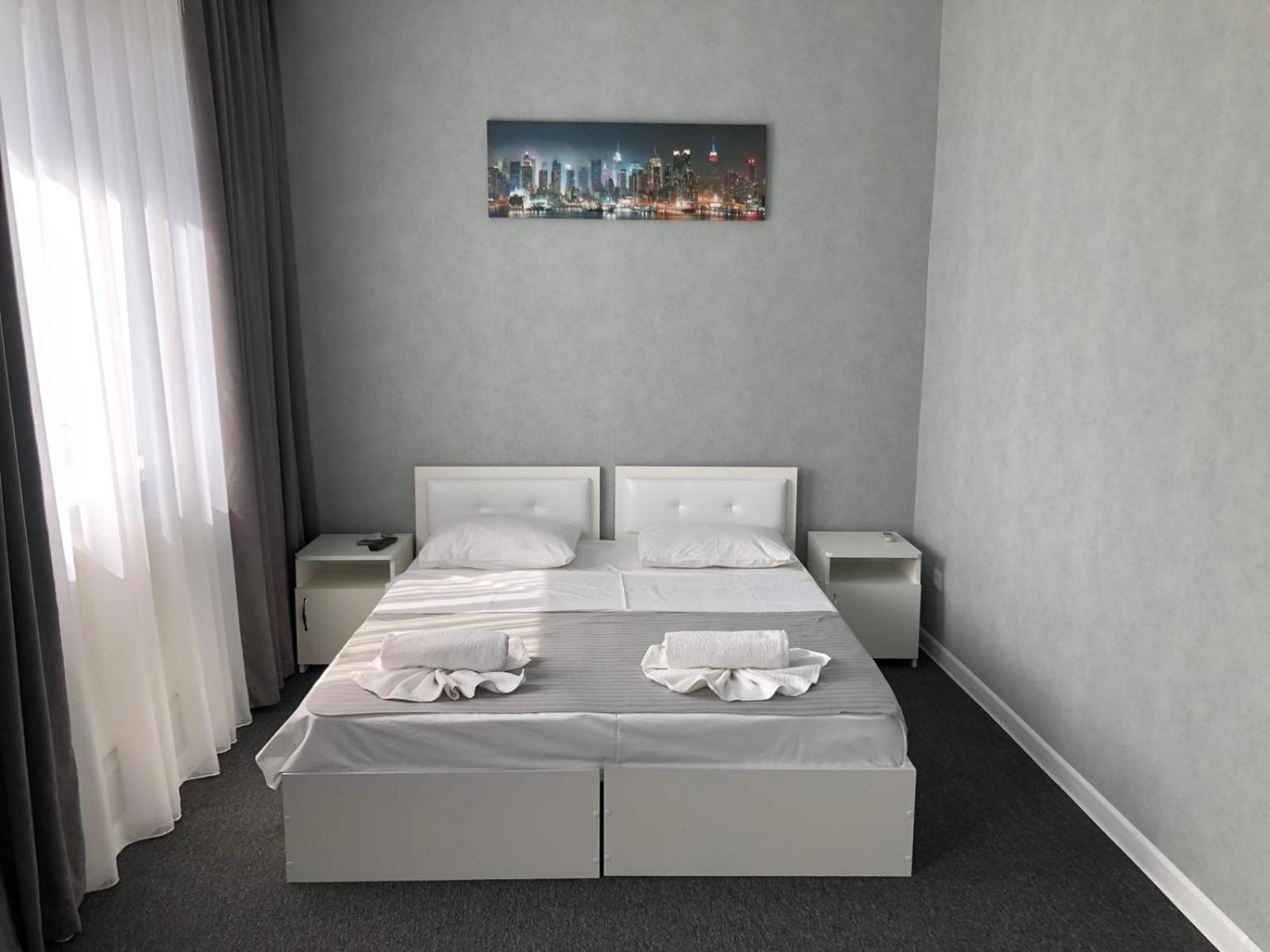 Large Double or Twin Room
