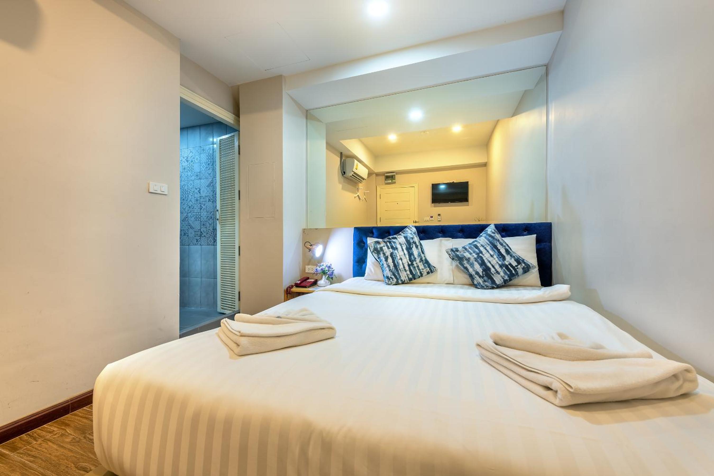 Standard Double or Twin Room photo 2