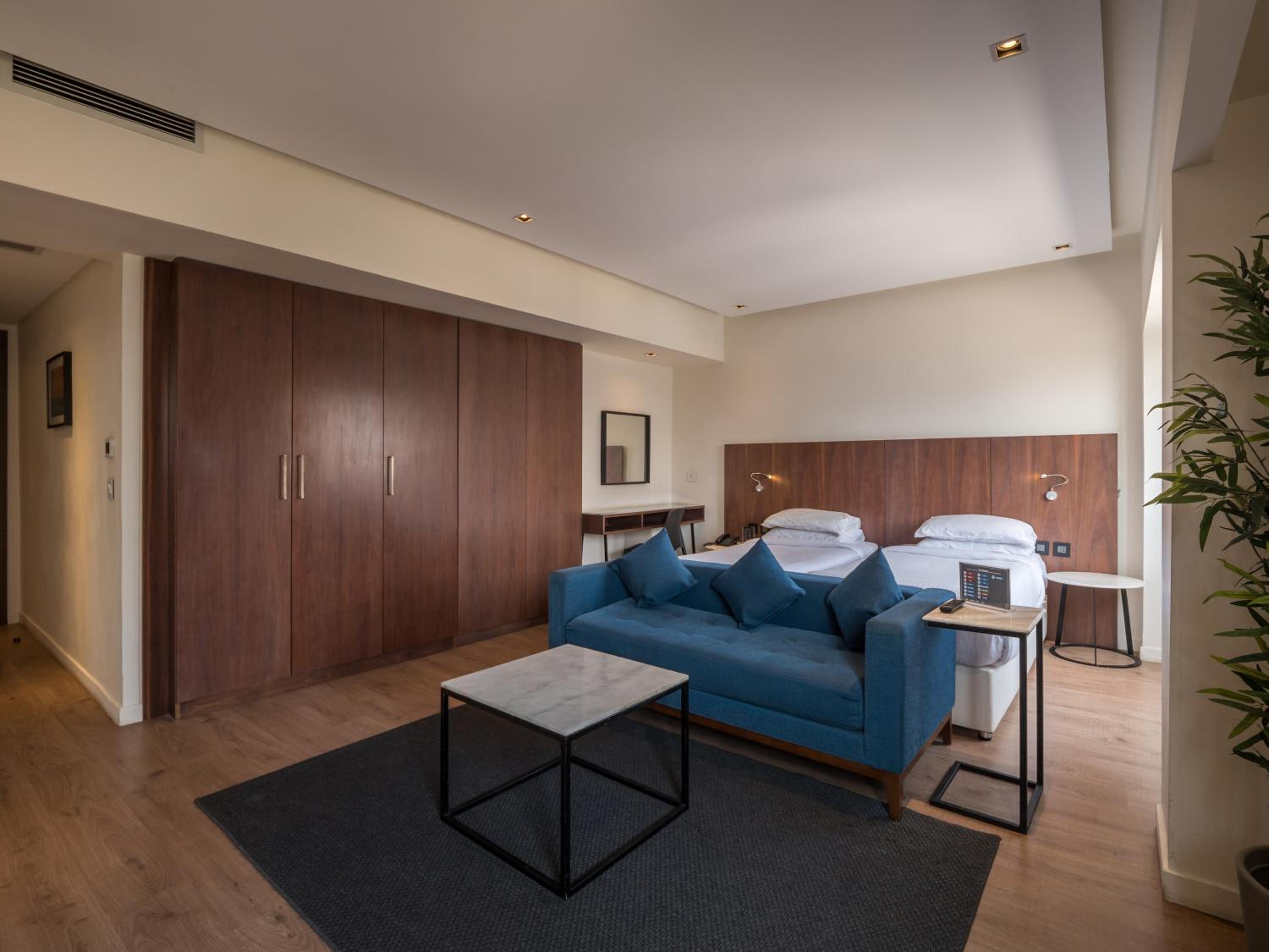 Deluxe Studio with Kitchenet