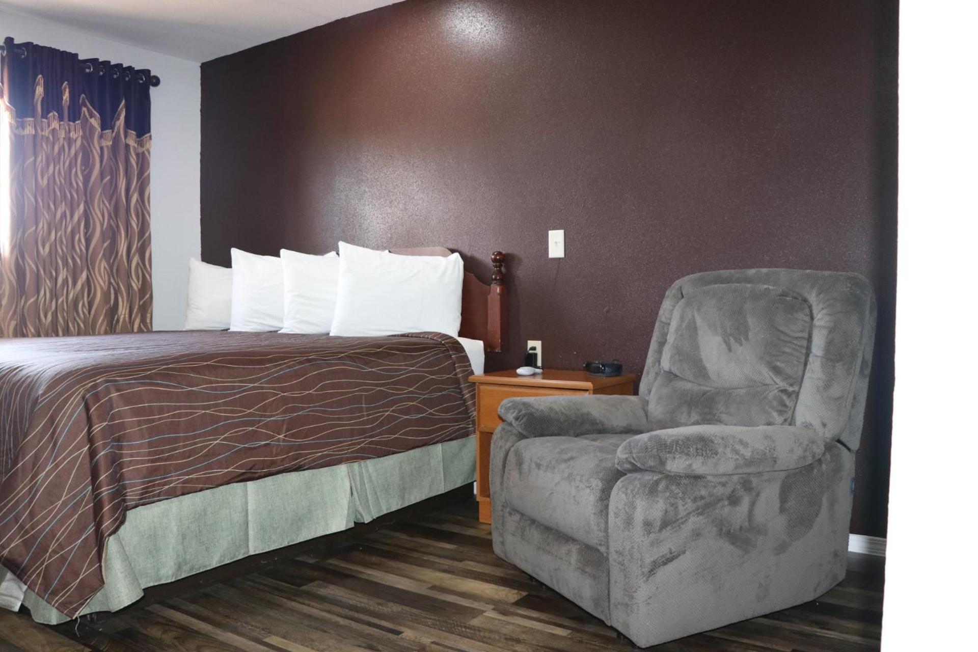 Single Room photo 2
