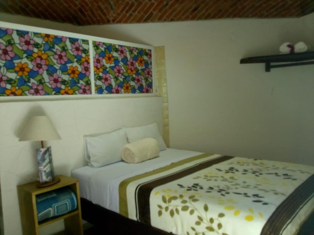 Standard Queen Room photo 1