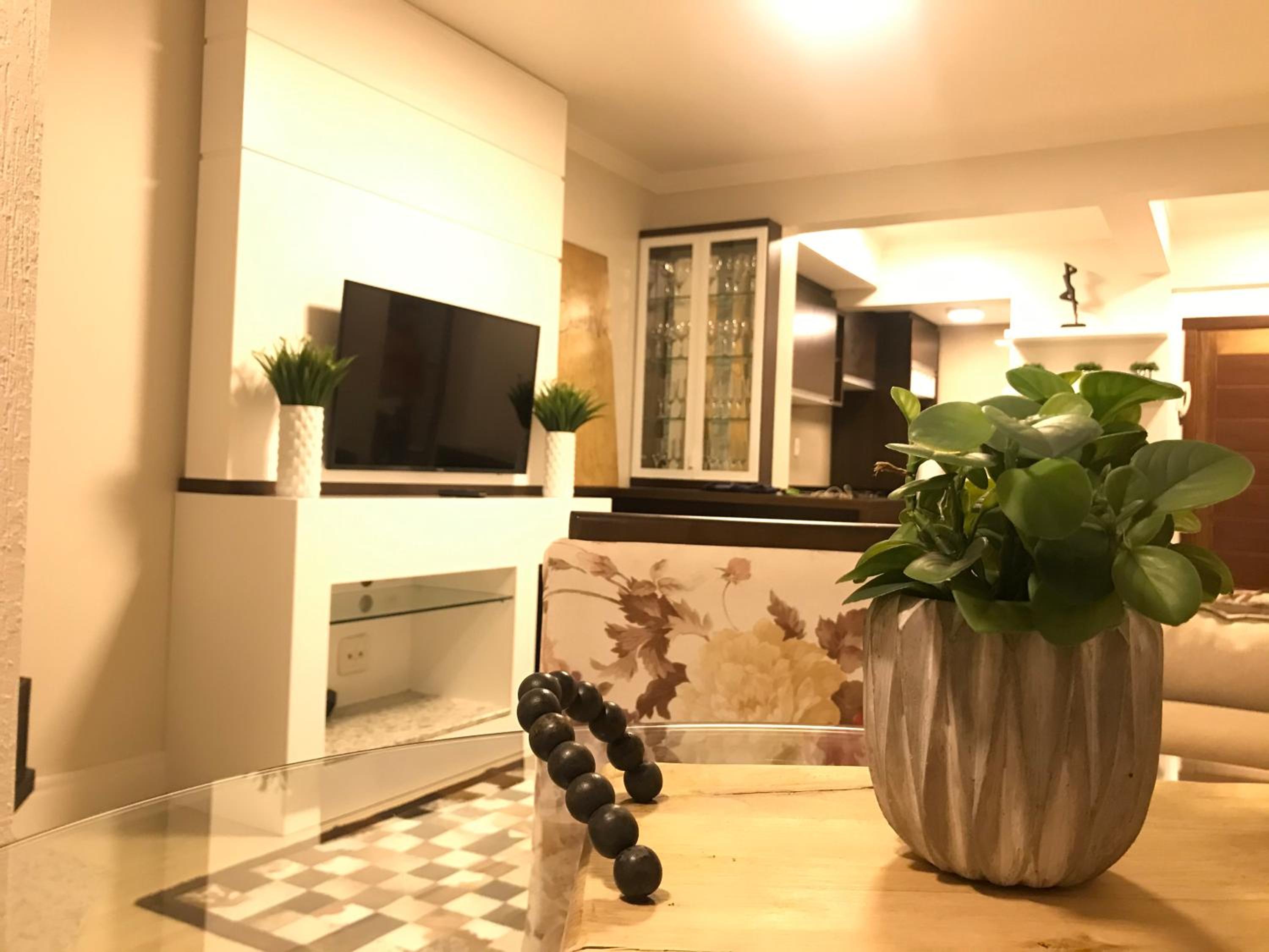 Superior One-Bedroom Apartment - Photo 38