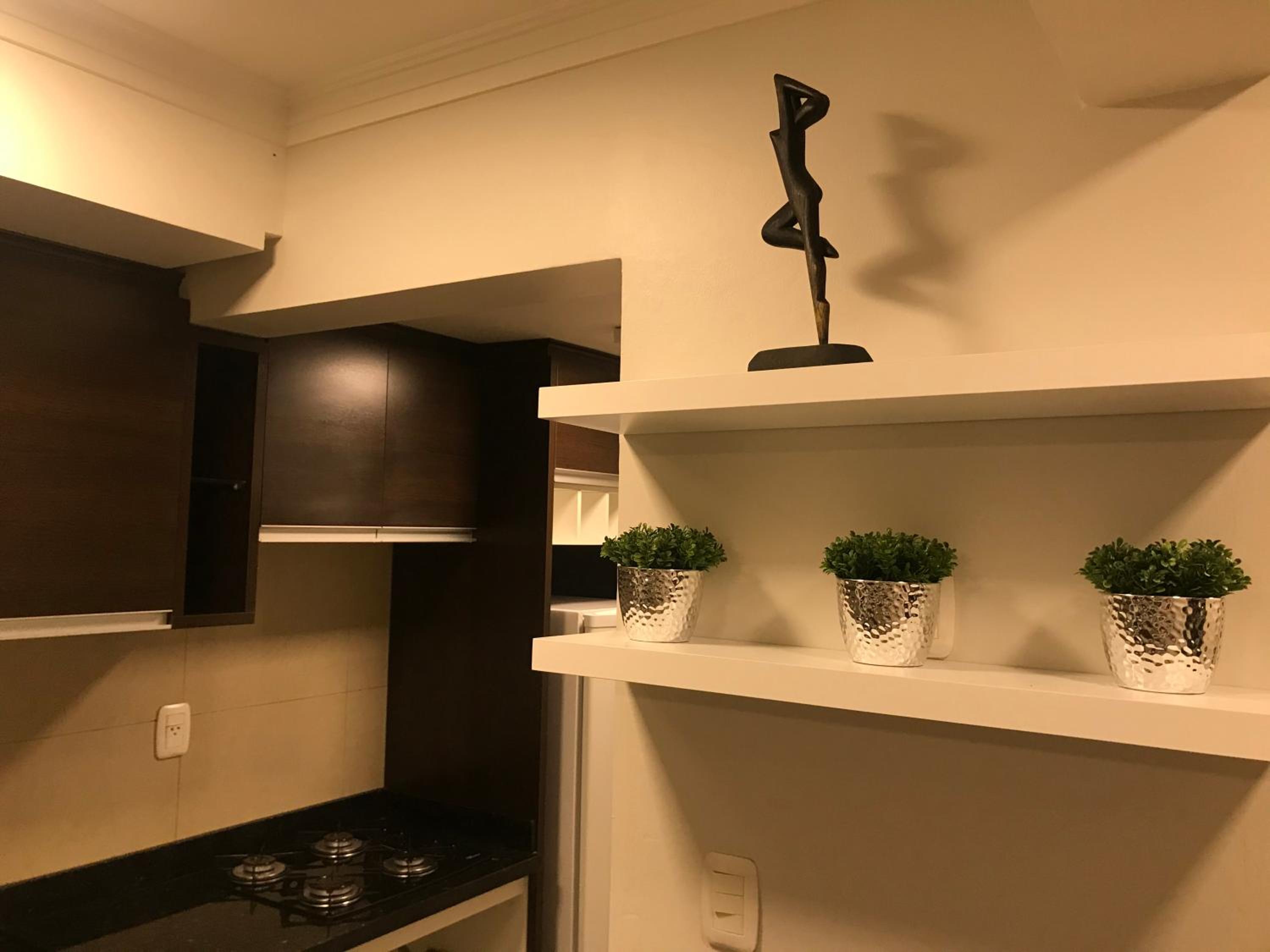 Superior One-Bedroom Apartment - Photo 13