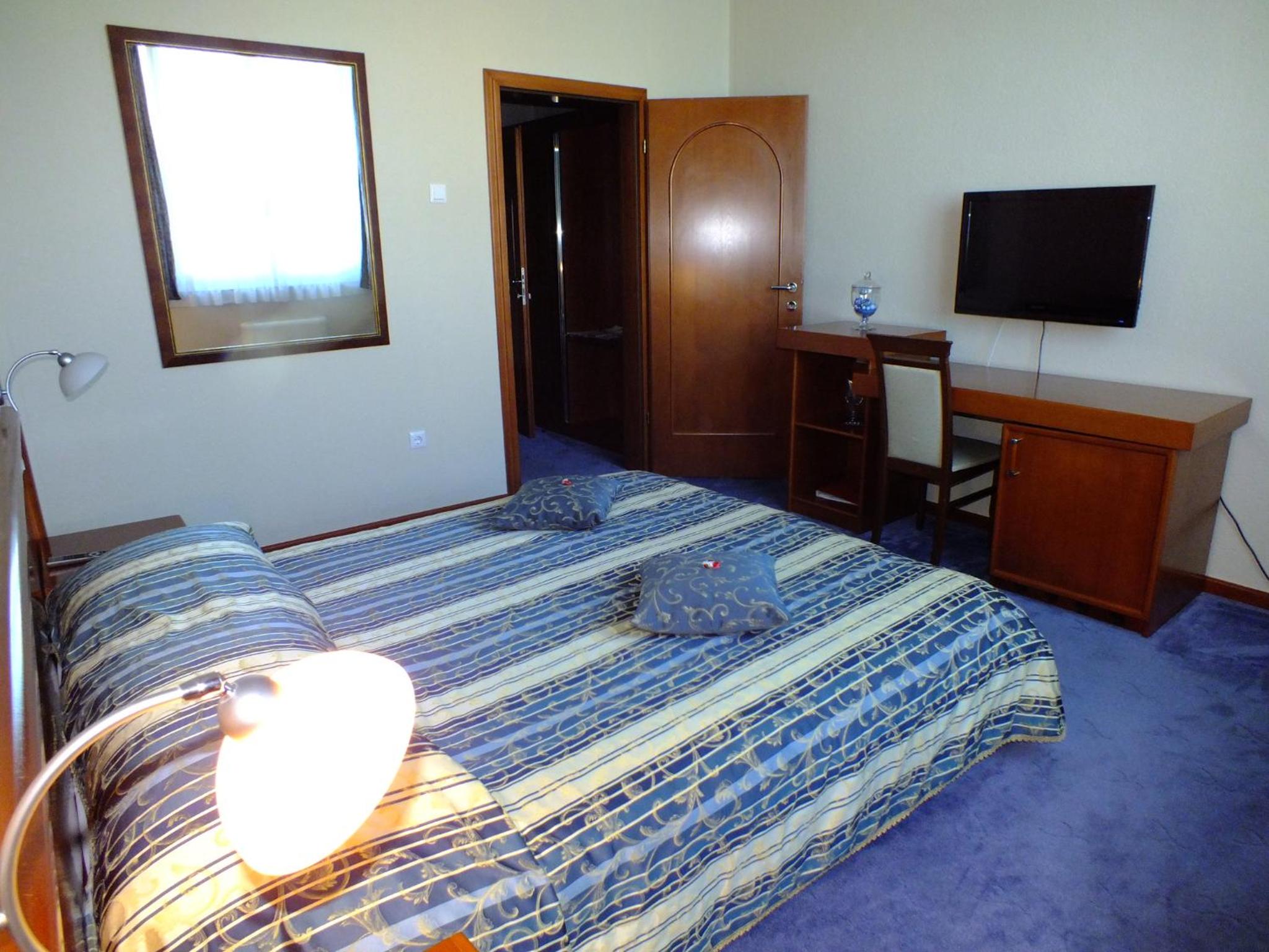 Standard Double Room - Single Use photo 1