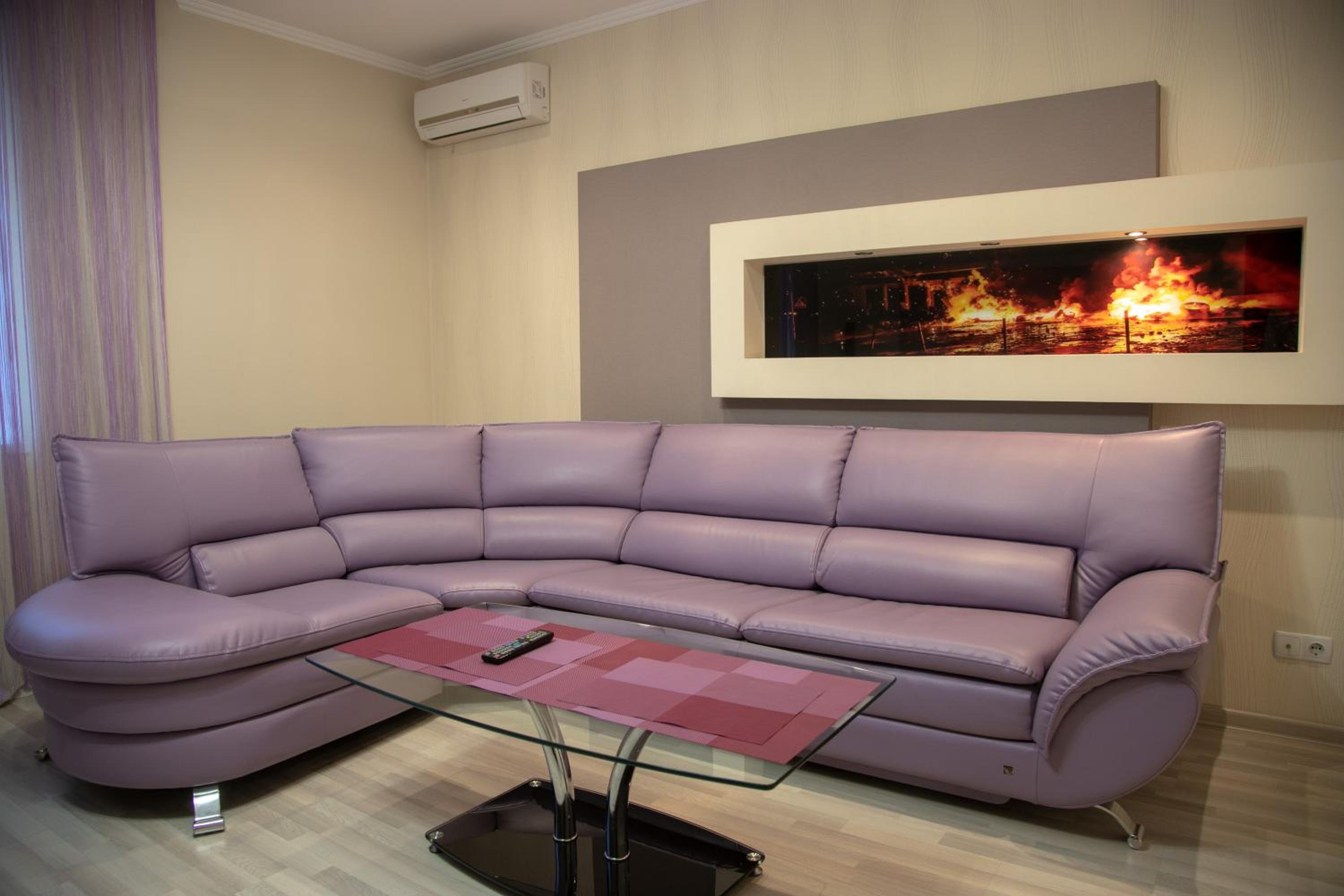 Apartment photo 2
