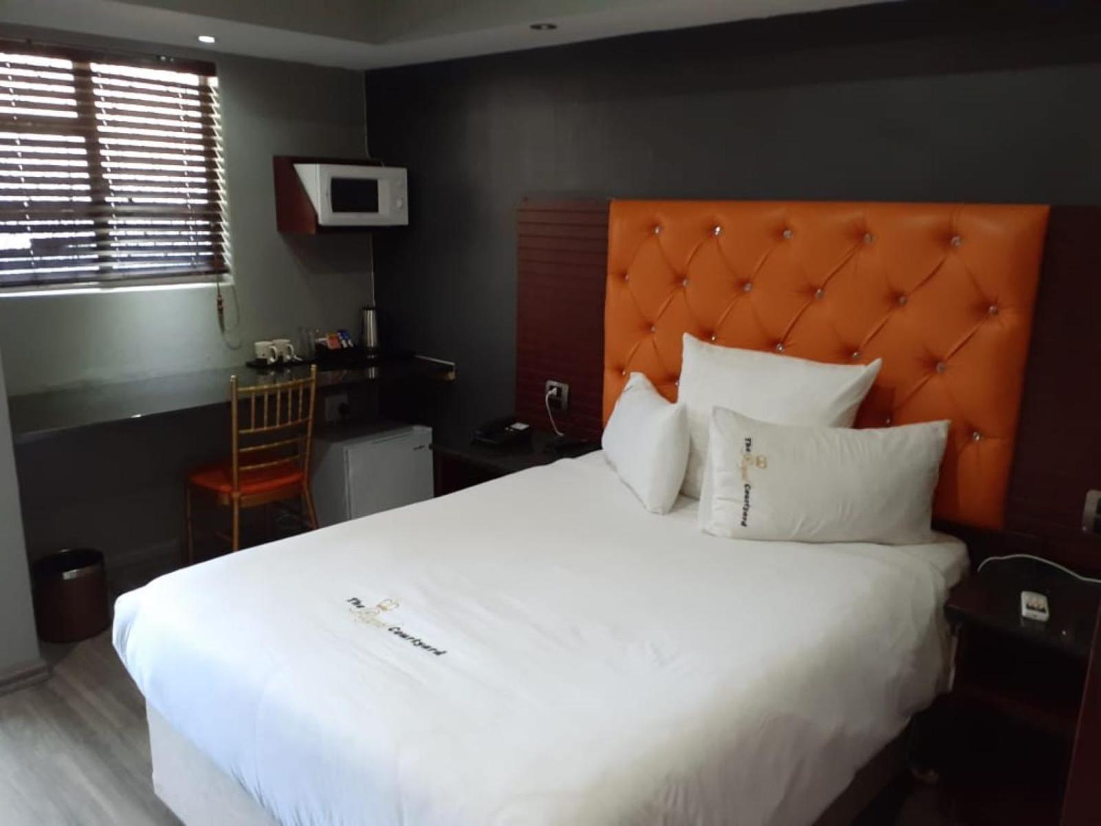 Budget Double Room - Photo 3