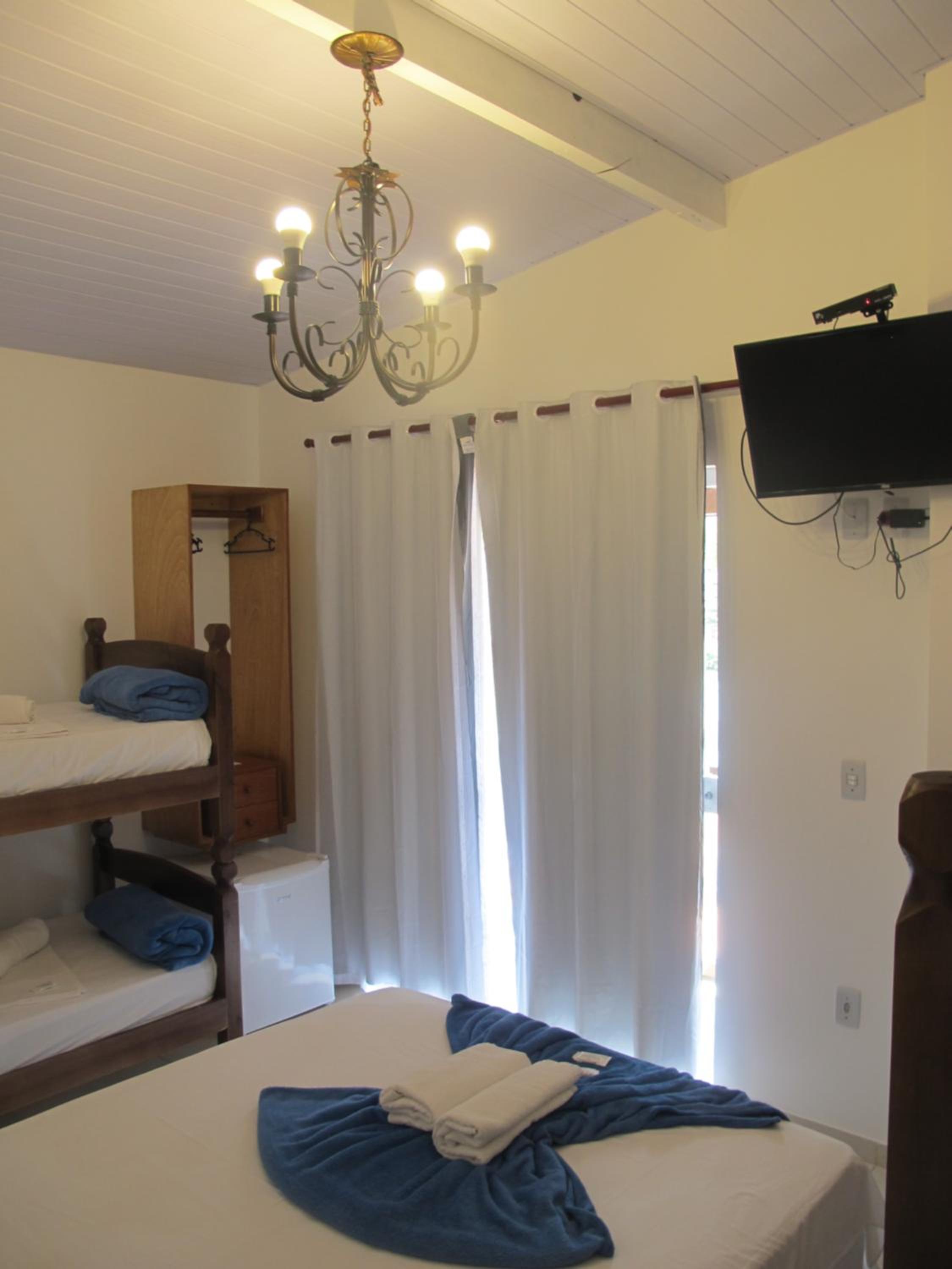Deluxe Family Suite photo 1