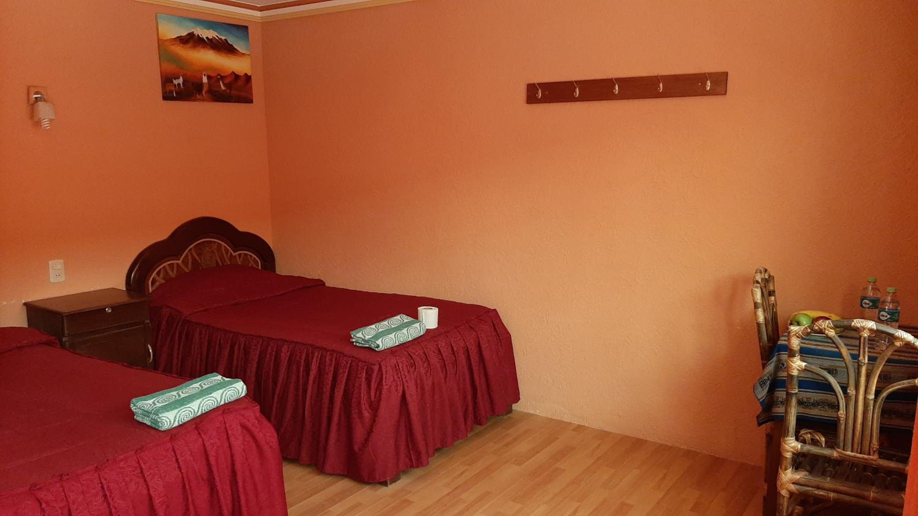 Twin Room with Private Bathroom photo 3