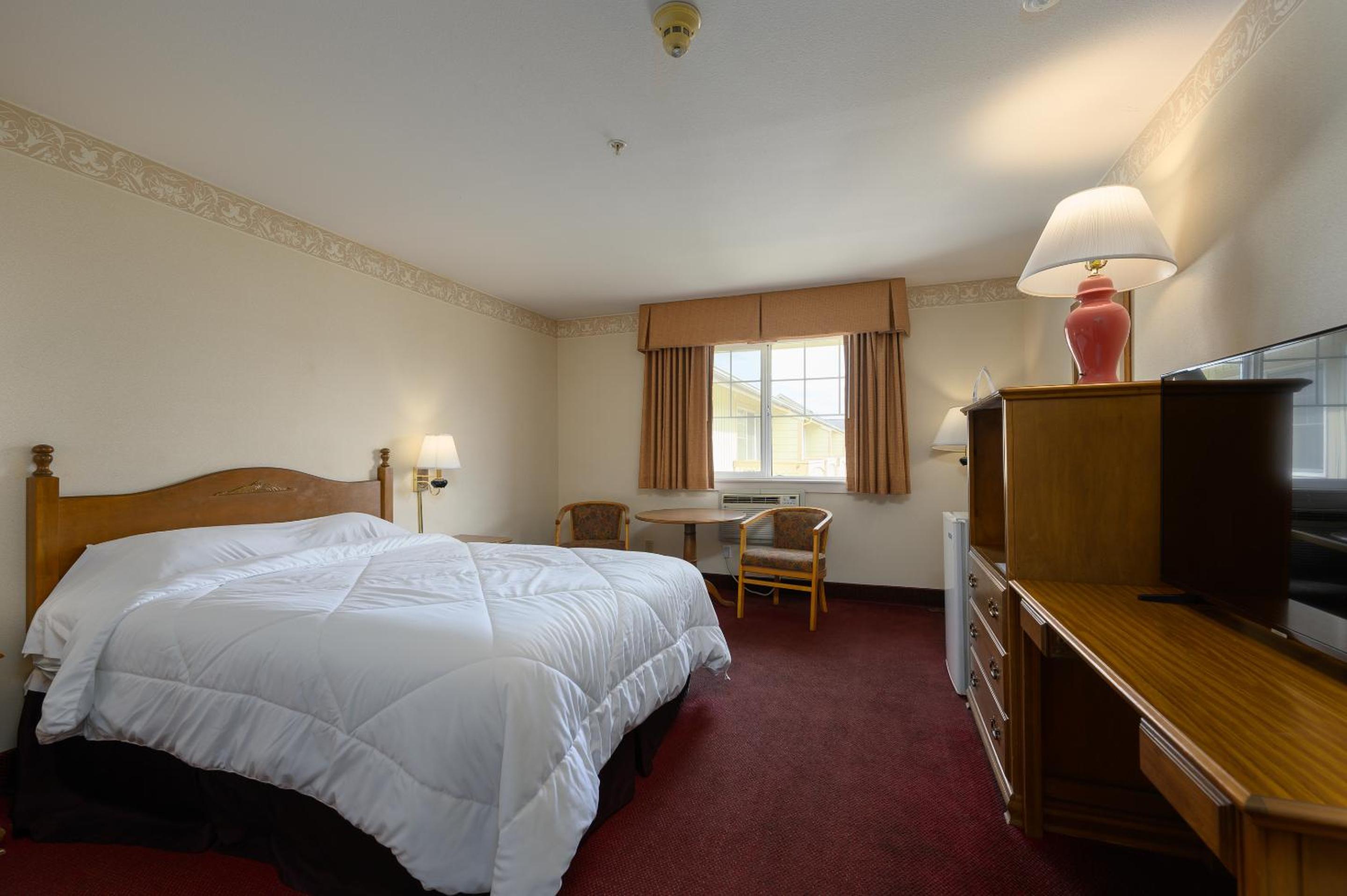 Queen Room - Photo 2