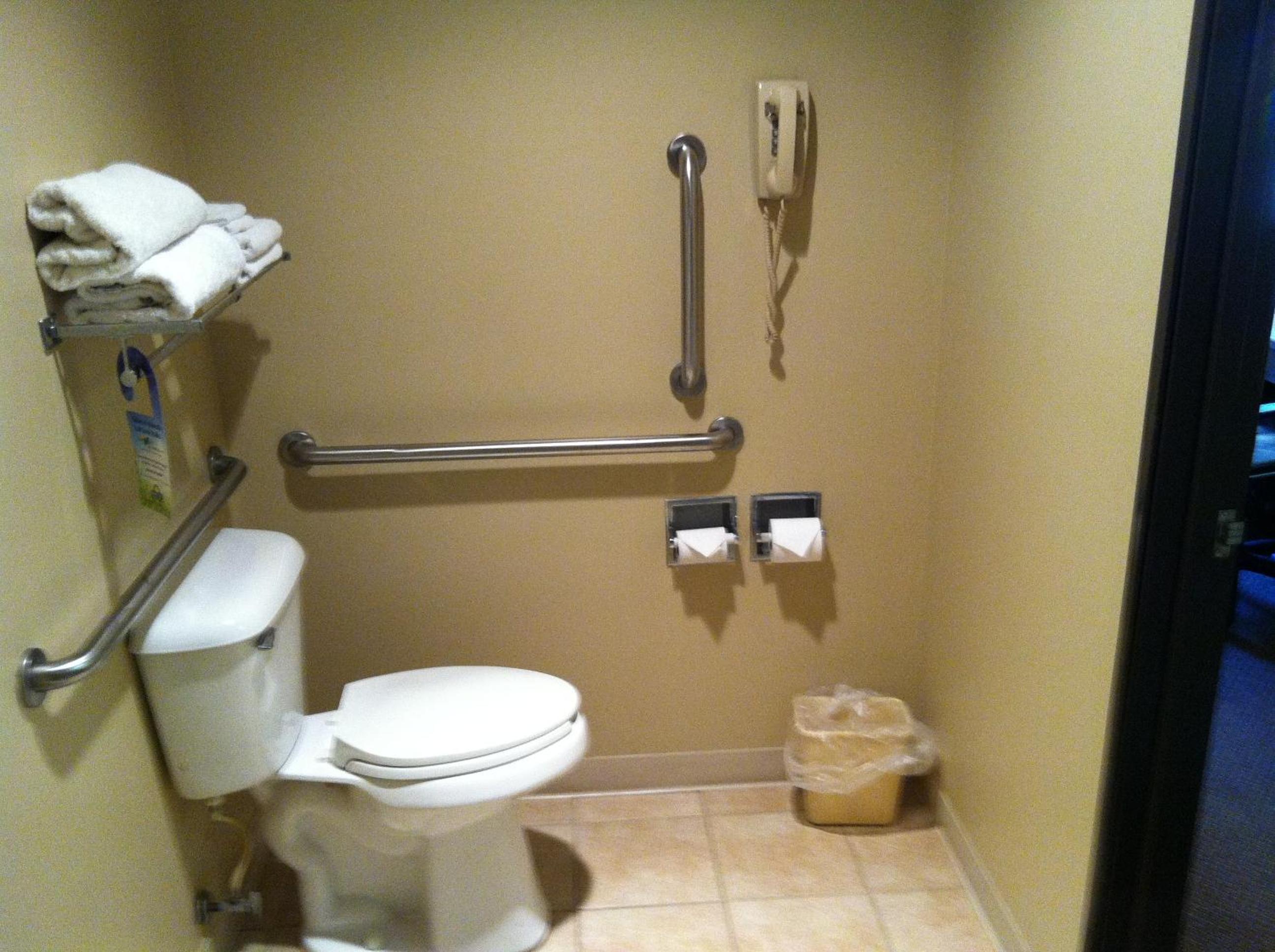 King Room - Mobility Access/Non-Smoking photo 3