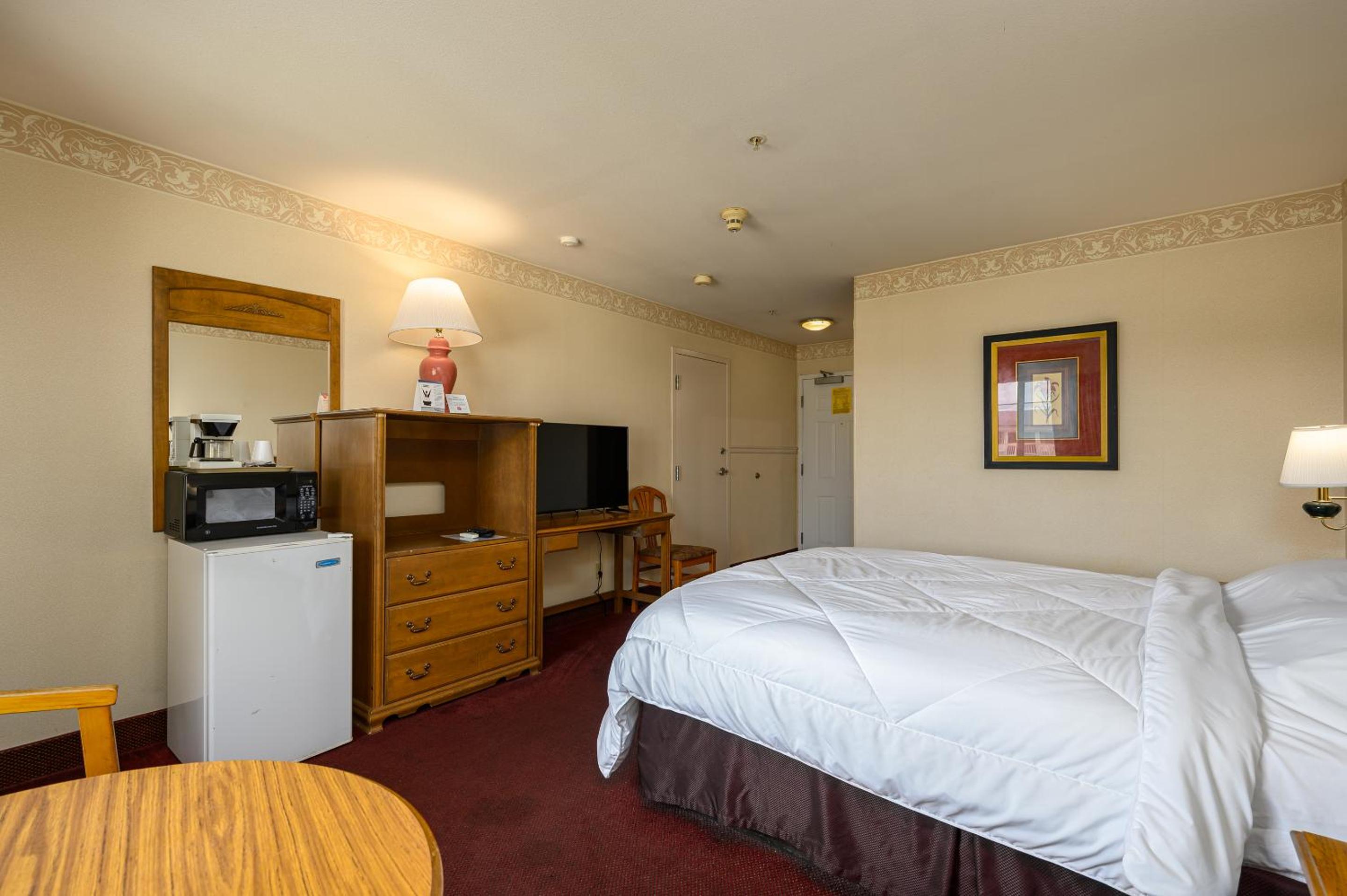 Queen Room - Photo 1