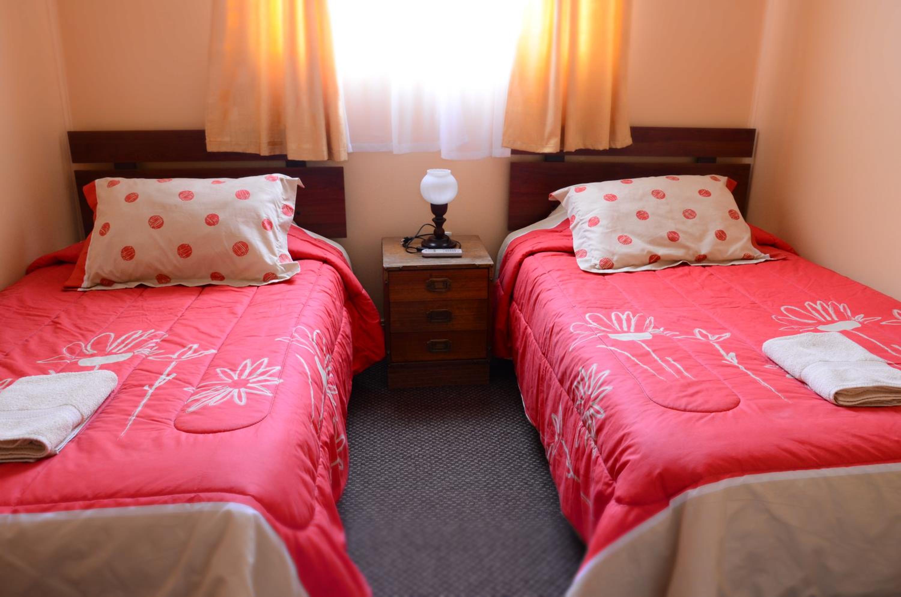 Standard Twin Room with Shared Bathroom photo 1