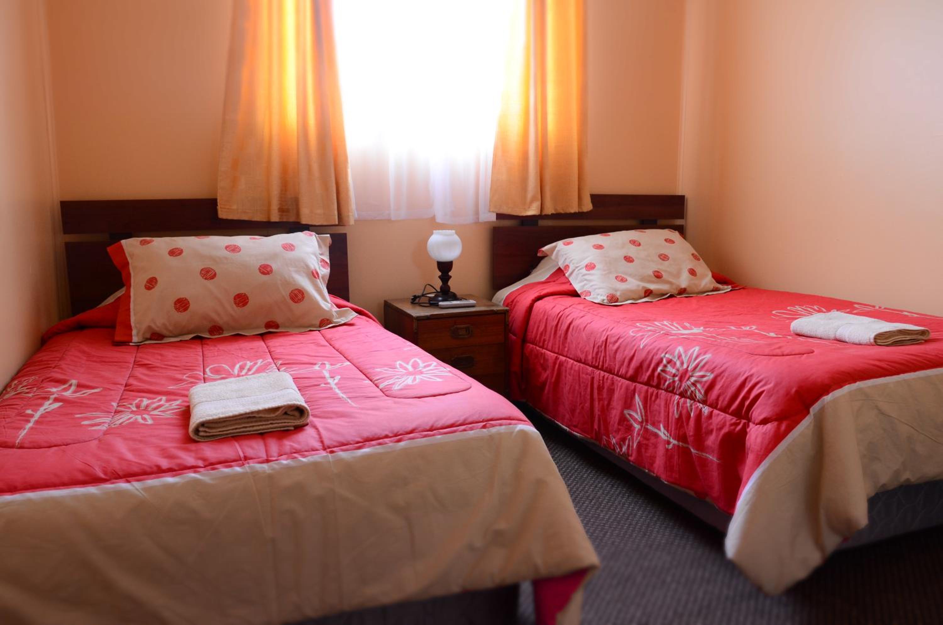 Standard Twin Room with Shared Bathroom photo 3