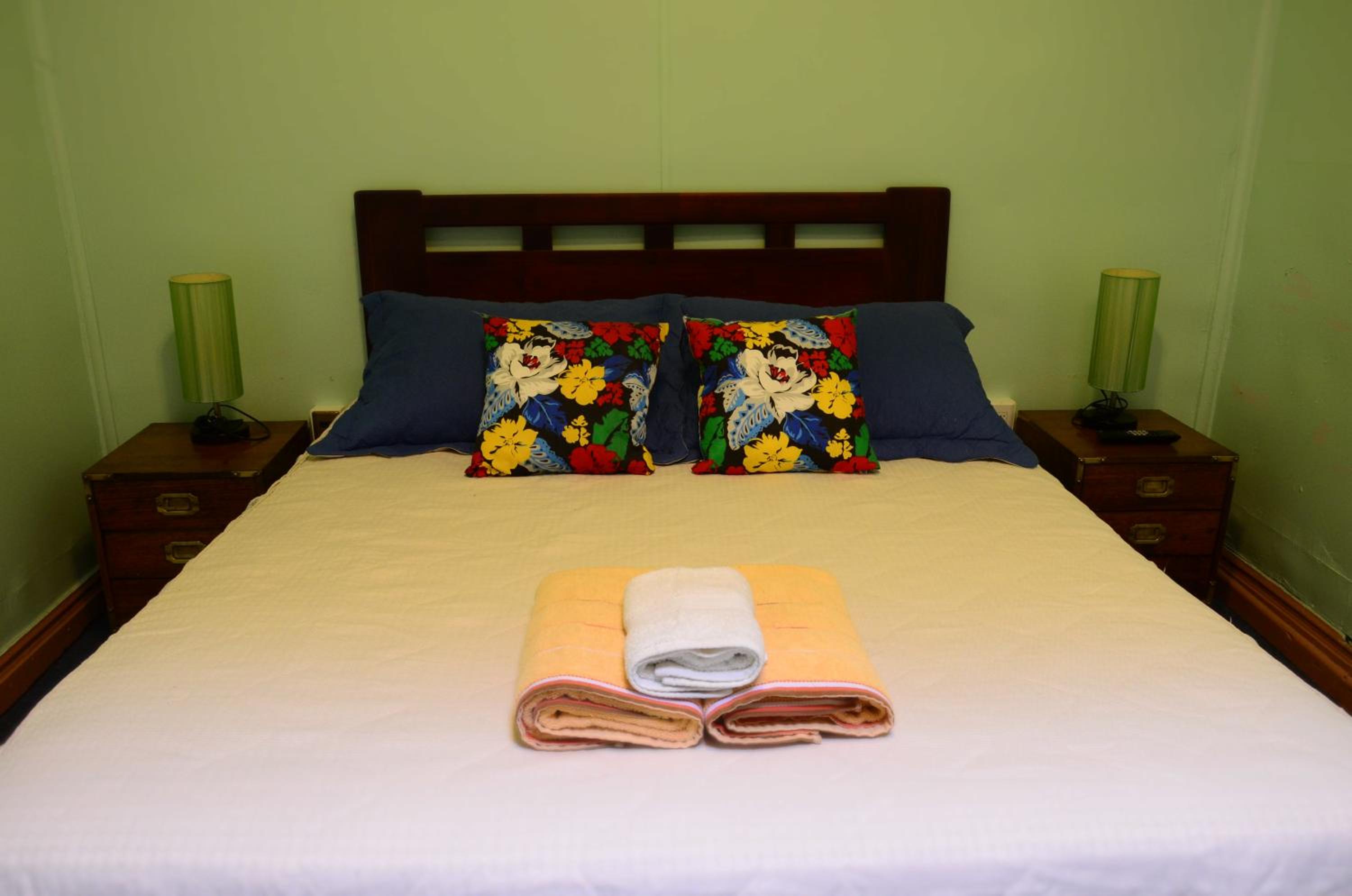 Double Room with Shared Bathroom photo 3