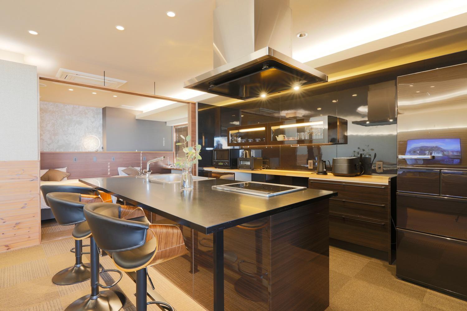 Suite with Balcony - Photo 16