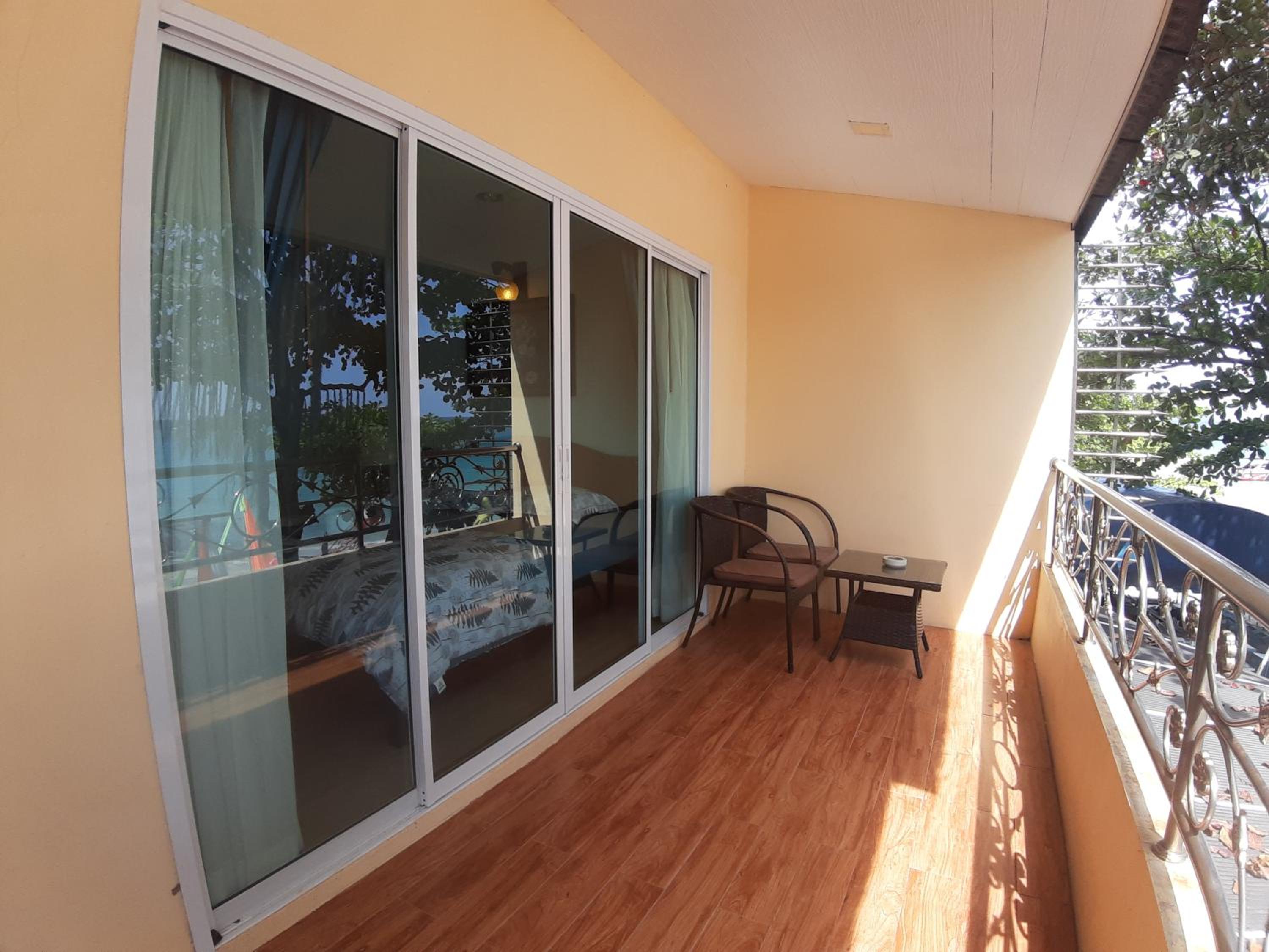 King Room with Sea View - Photo 20