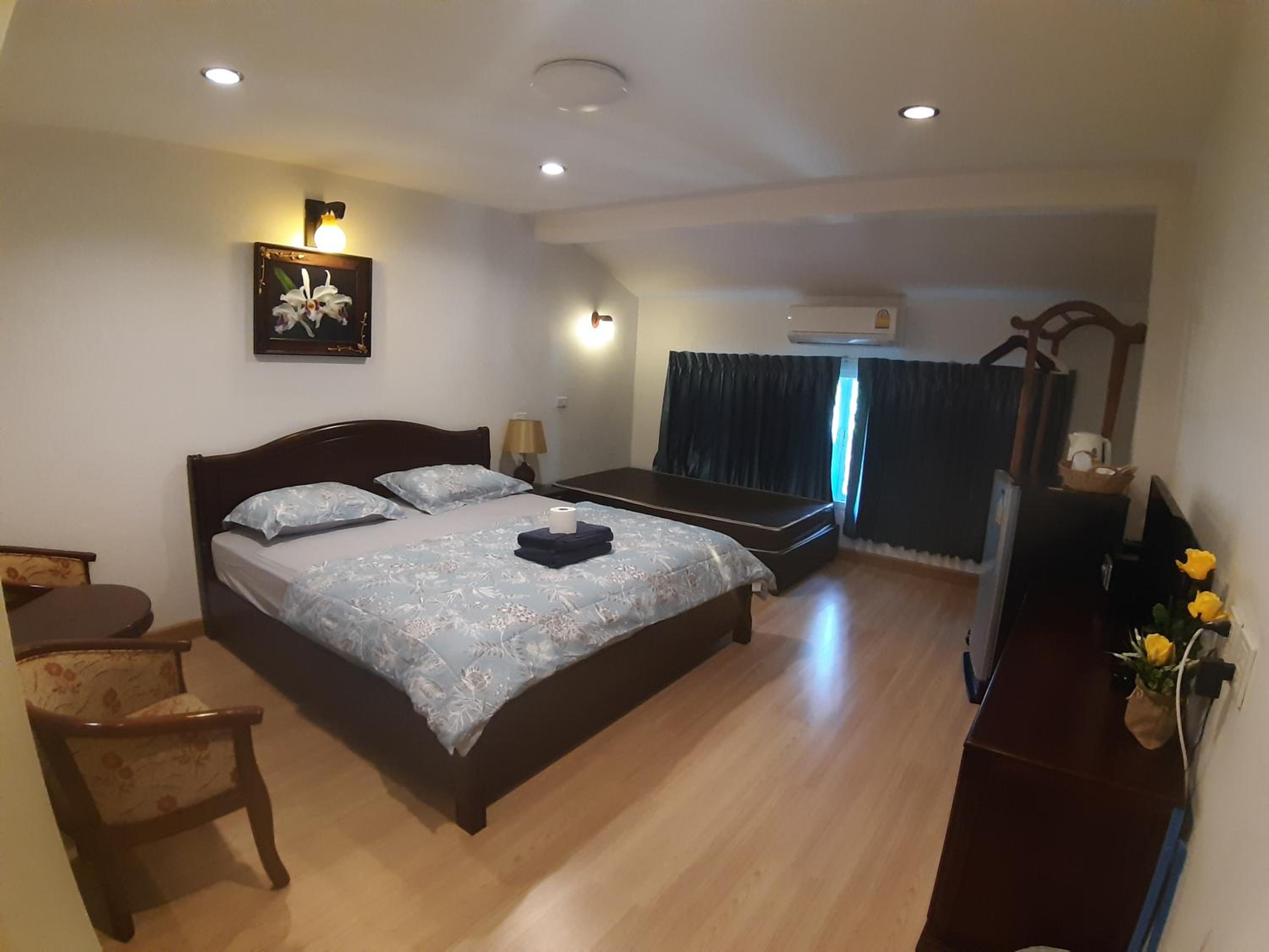 Double Room - Photo 4