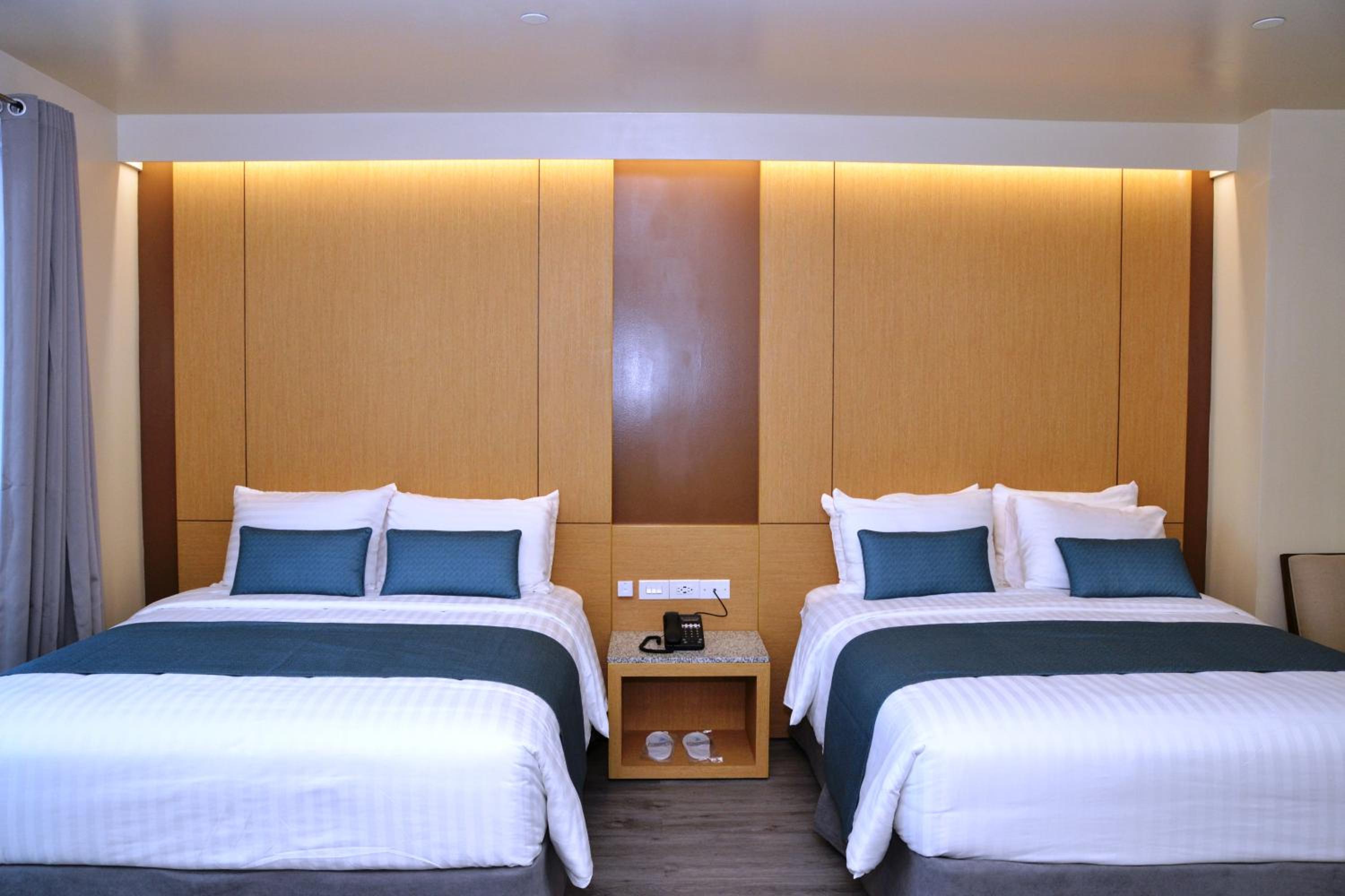 Deluxe Double or Twin Room with Balcony - Photo 7