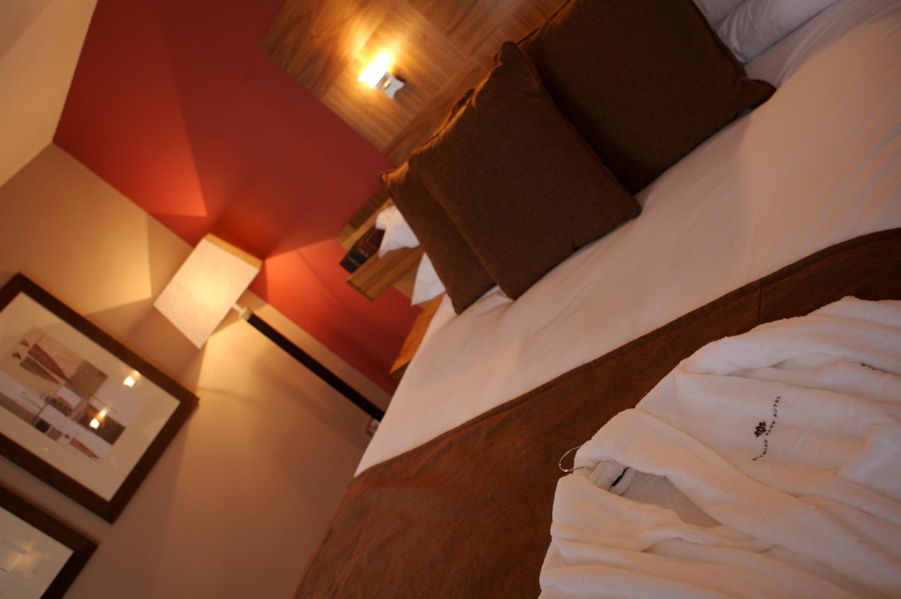 Premier King Room - Photo 5